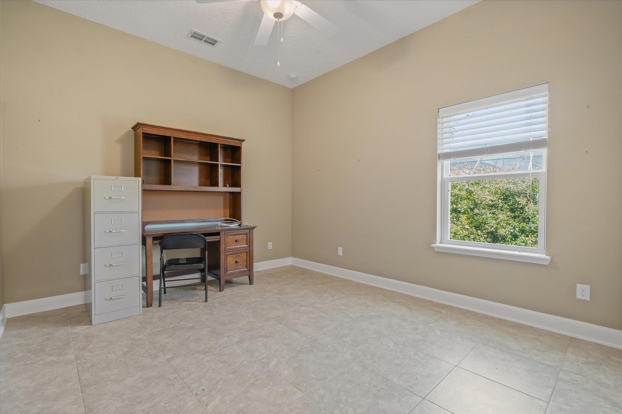 Image 37 of 53 For 751 Viscaya Blvd