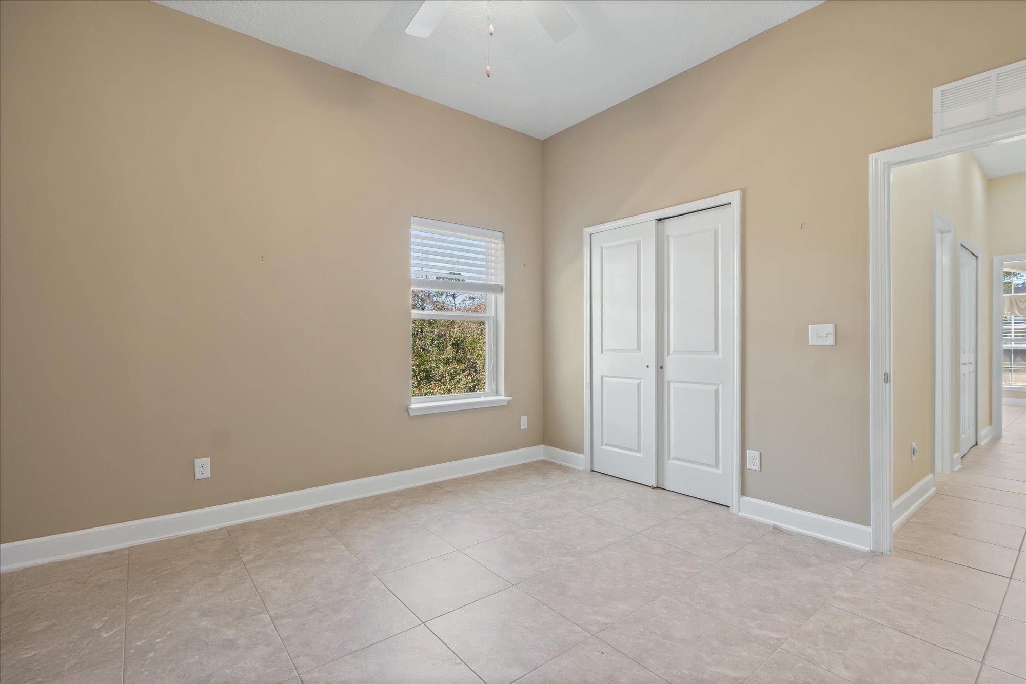 Image 38 of 53 For 751 Viscaya Blvd