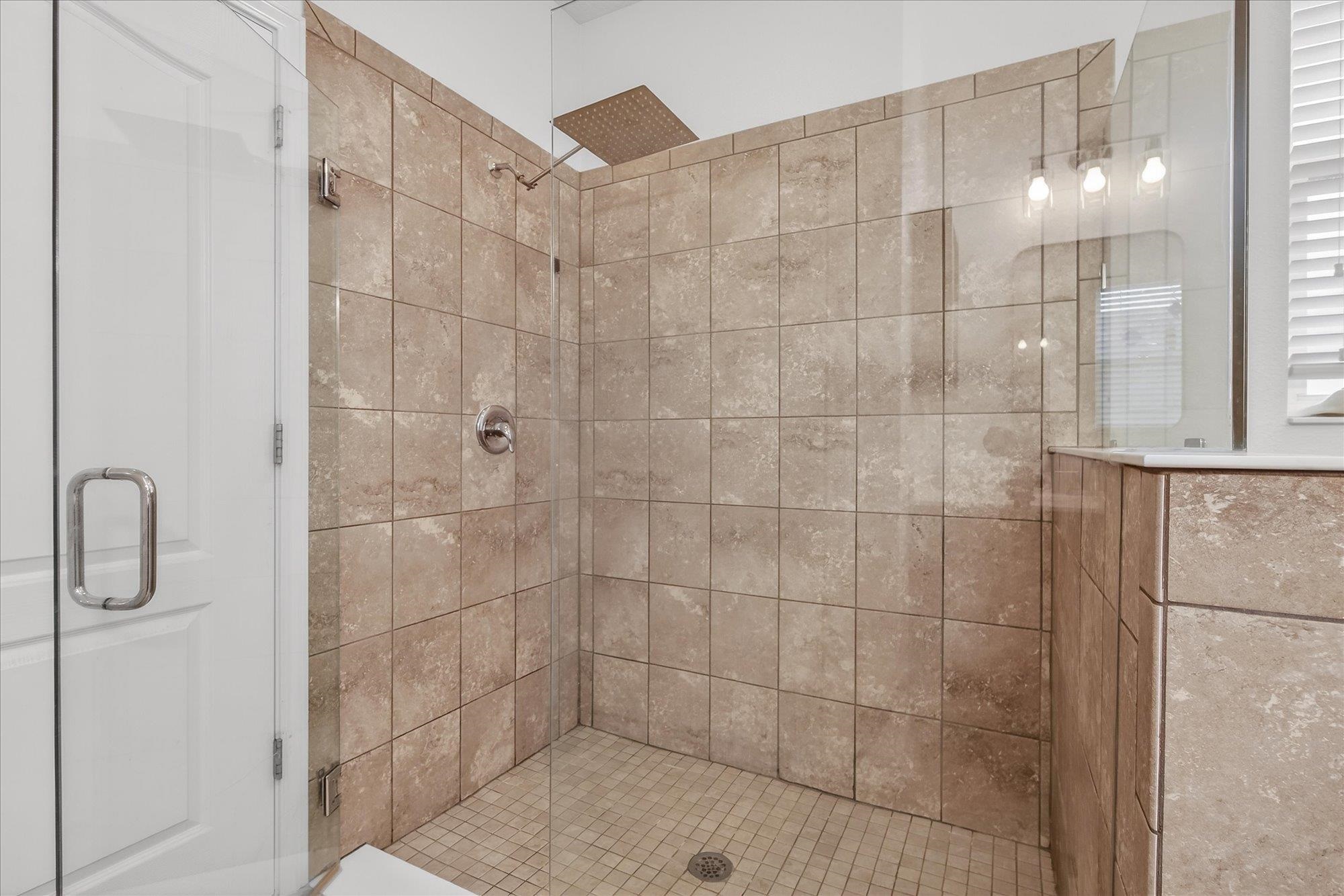 Image 21 of 54 For 111 Midway Park Dr