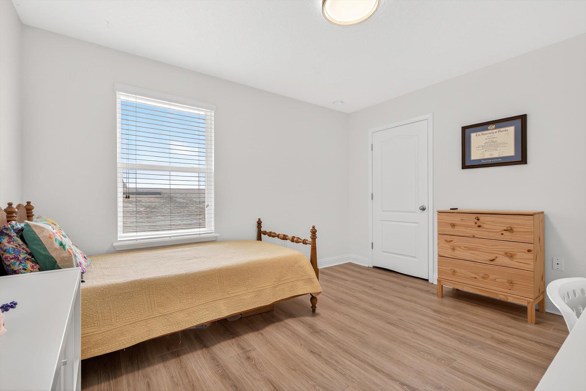 Image 30 of 54 For 111 Midway Park Dr