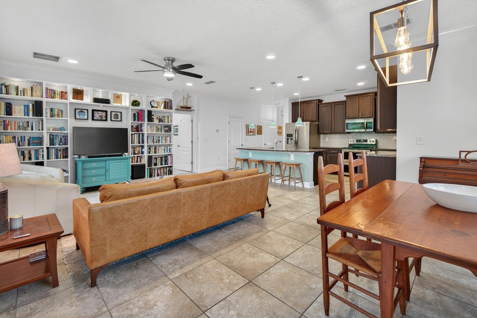 Image 8 of 54 For 111 Midway Park Dr