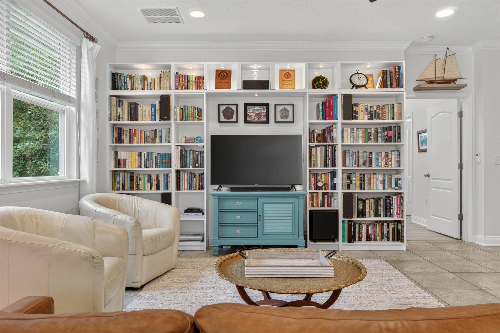 Image 9 of 54 For 111 Midway Park Dr