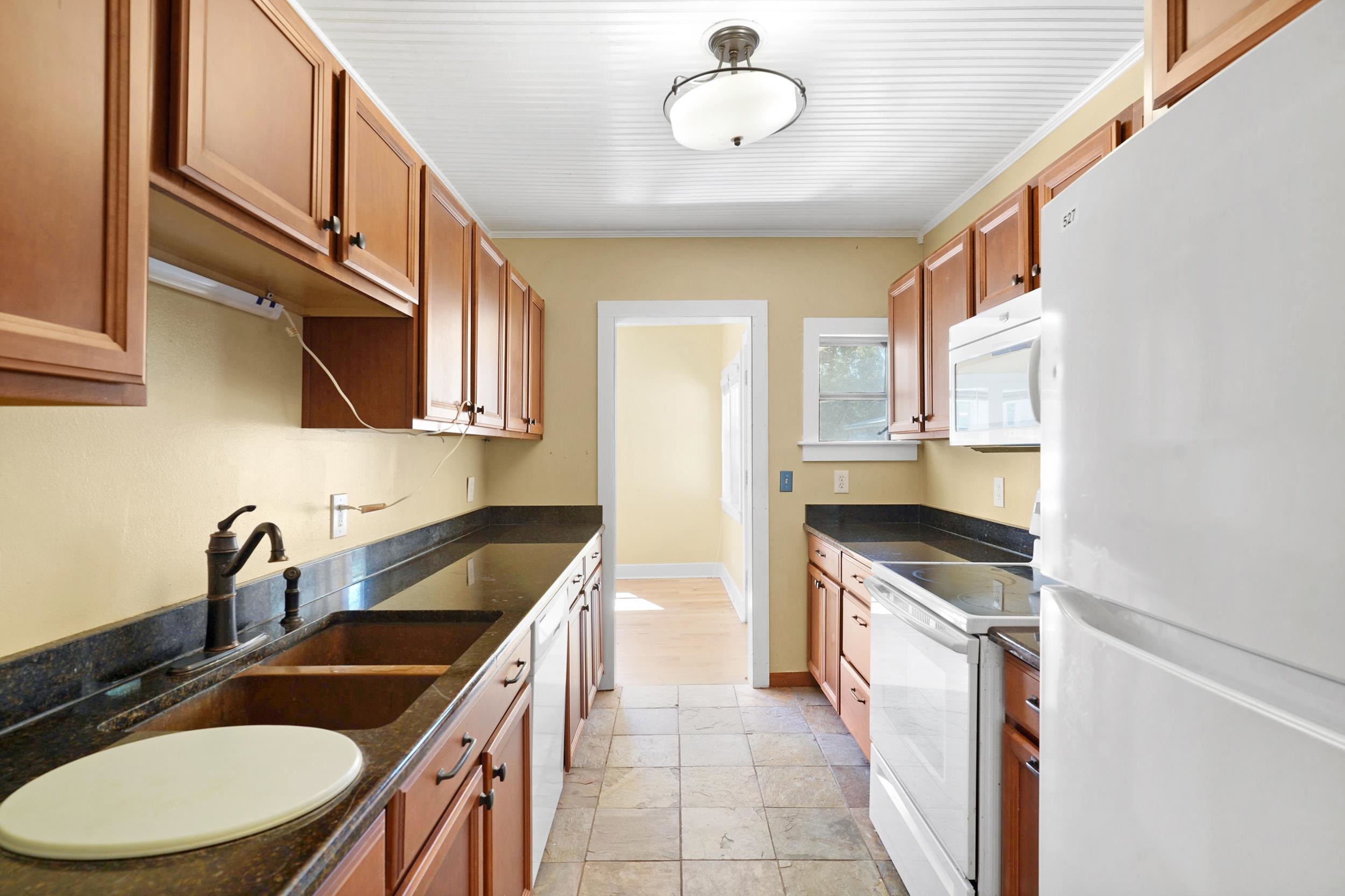 Image 15 of 34 For 132 Washington St