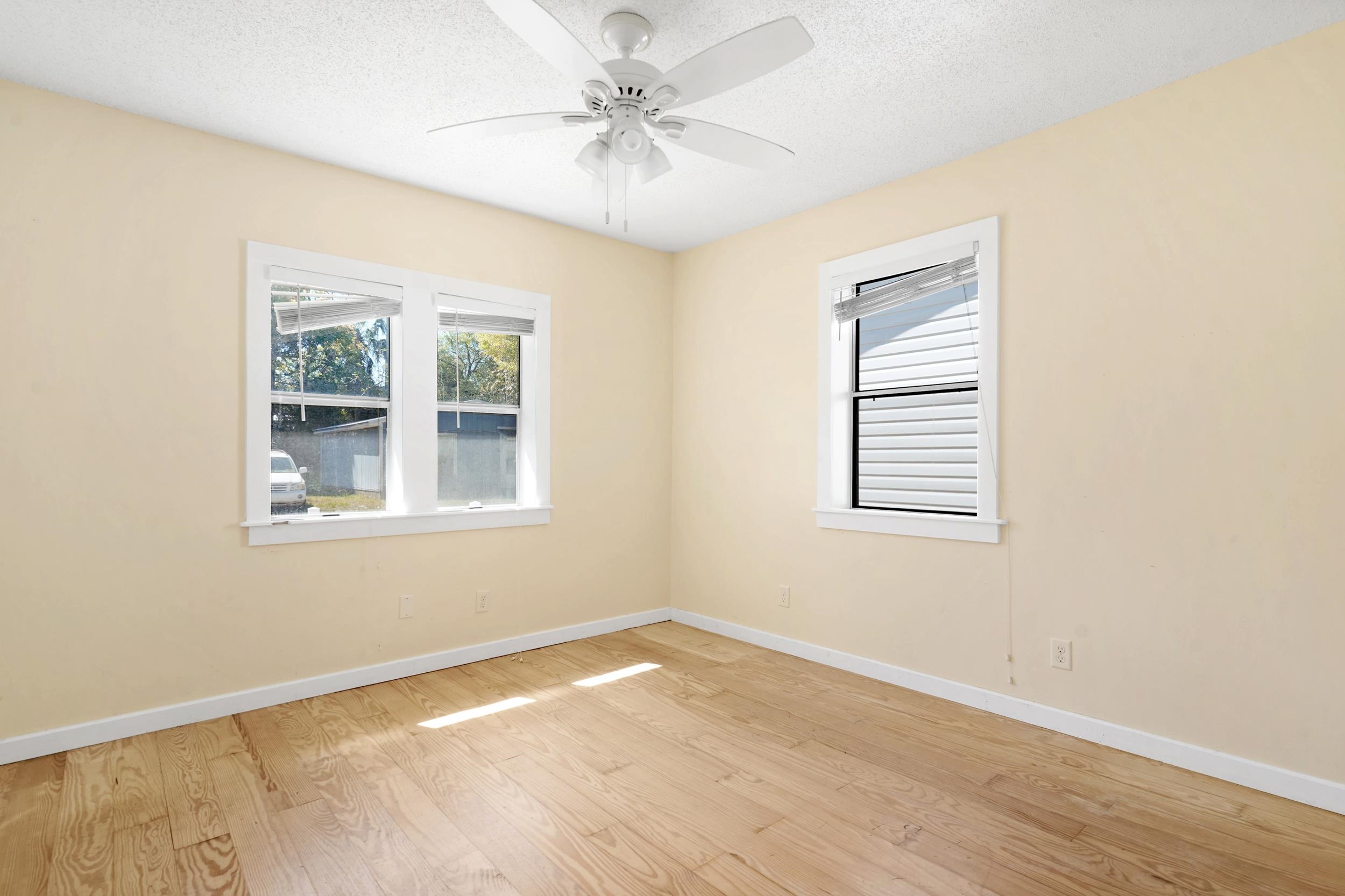 Image 16 of 34 For 132 Washington St