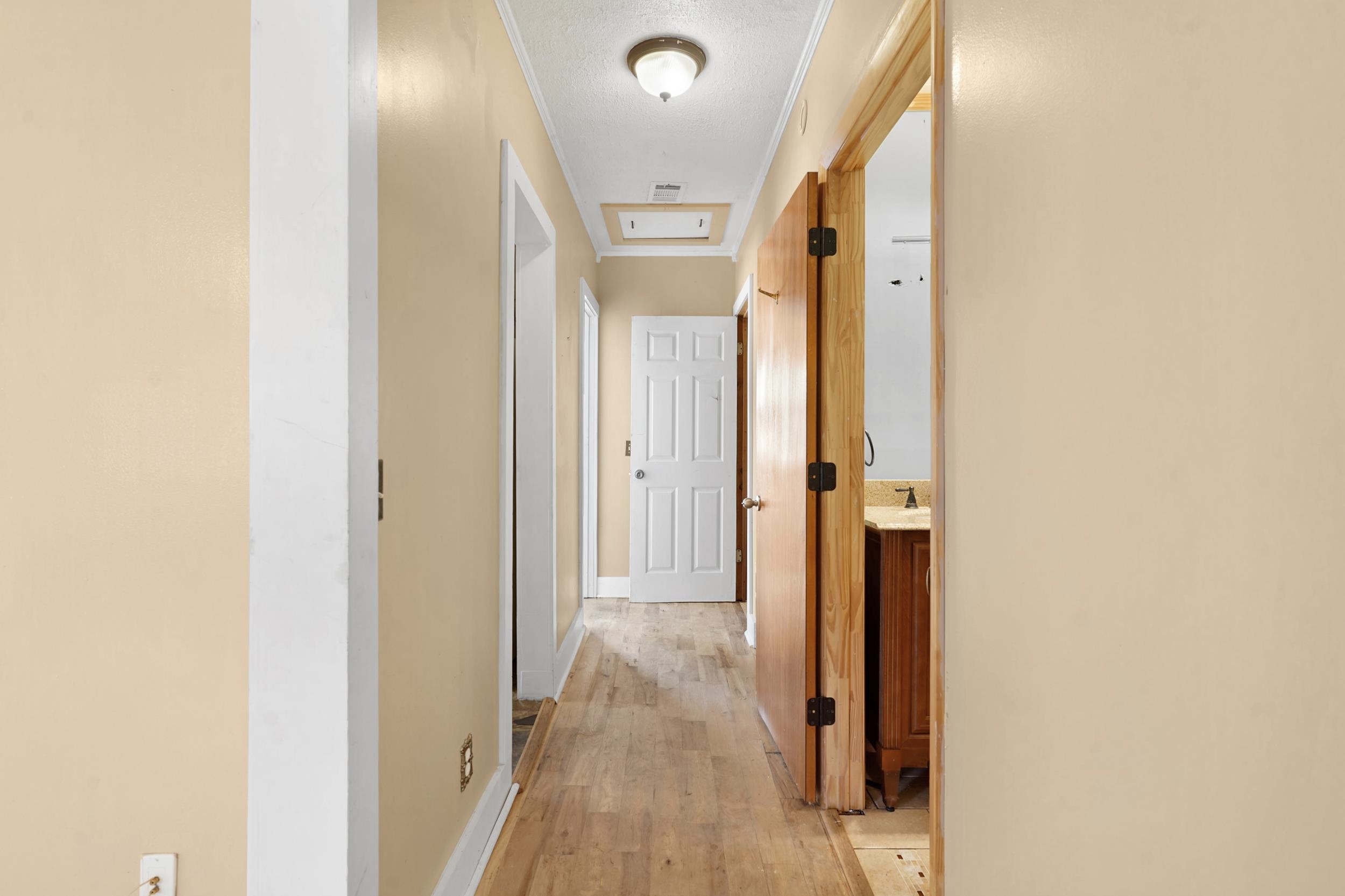 Image 19 of 34 For 132 Washington St