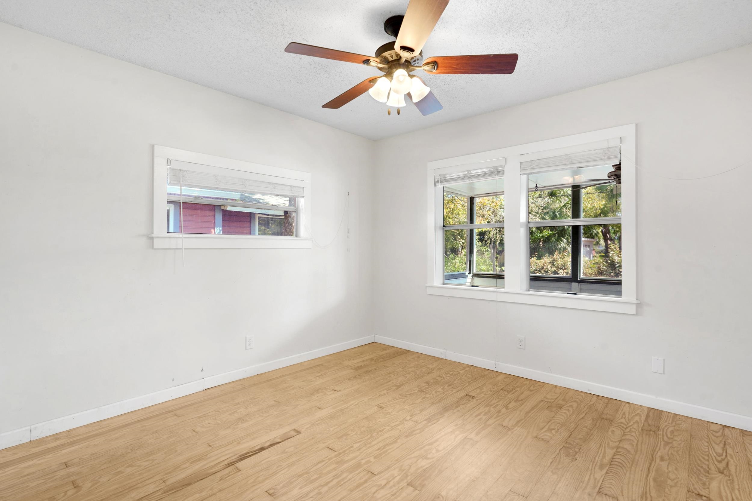 Image 20 of 34 For 132 Washington St