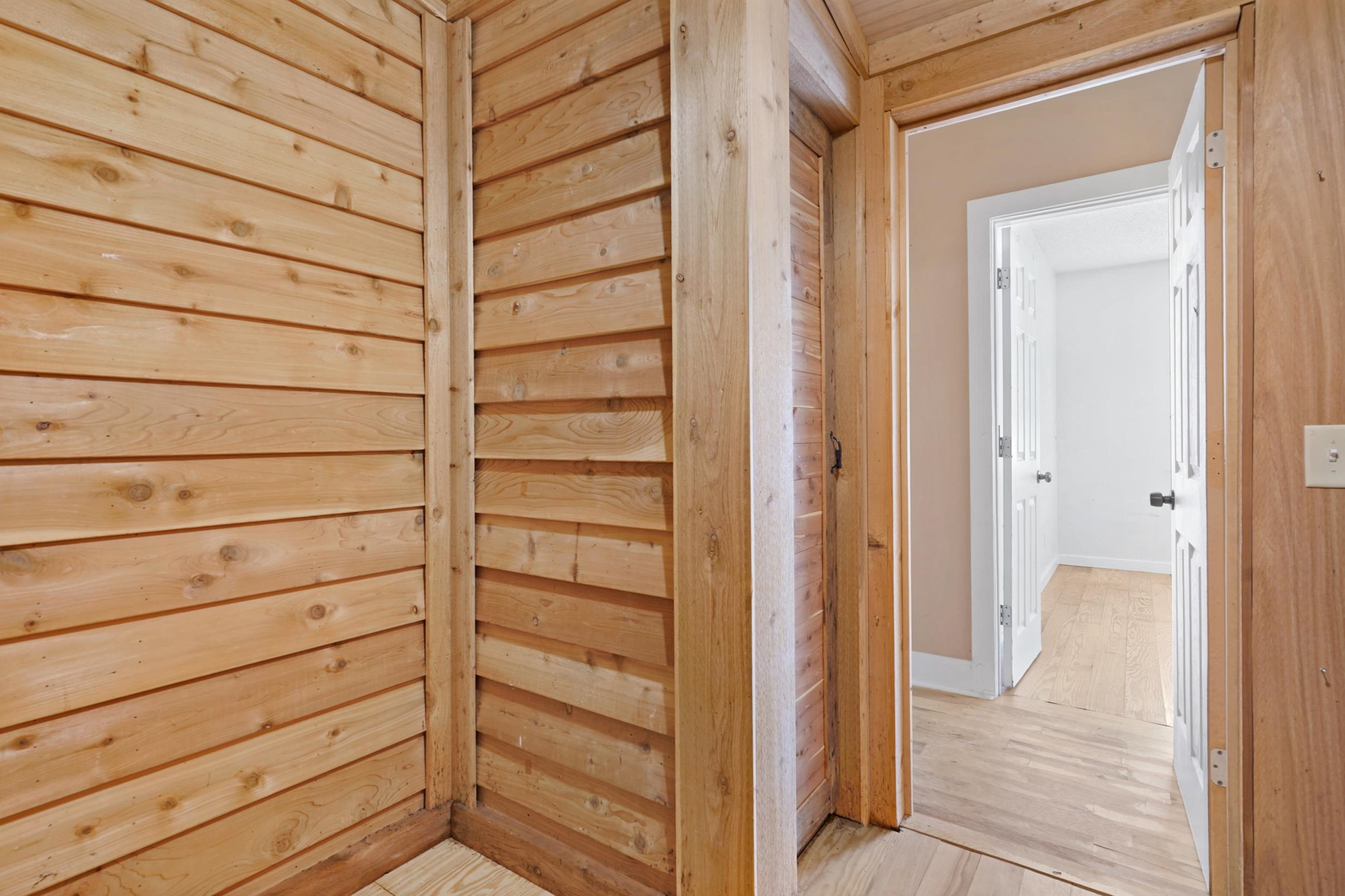 Image 24 of 34 For 132 Washington St