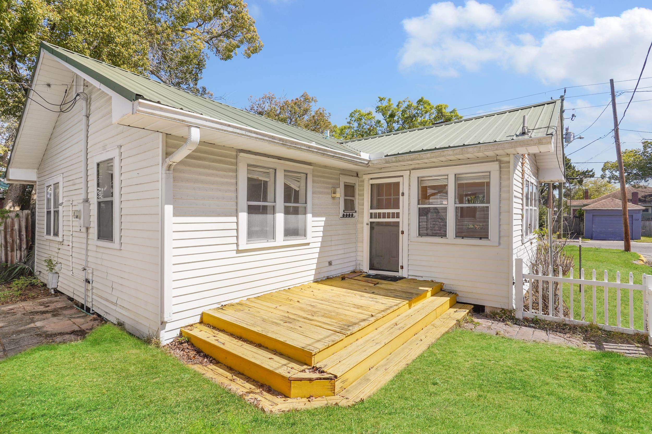 Image 27 of 34 For 132 Washington St