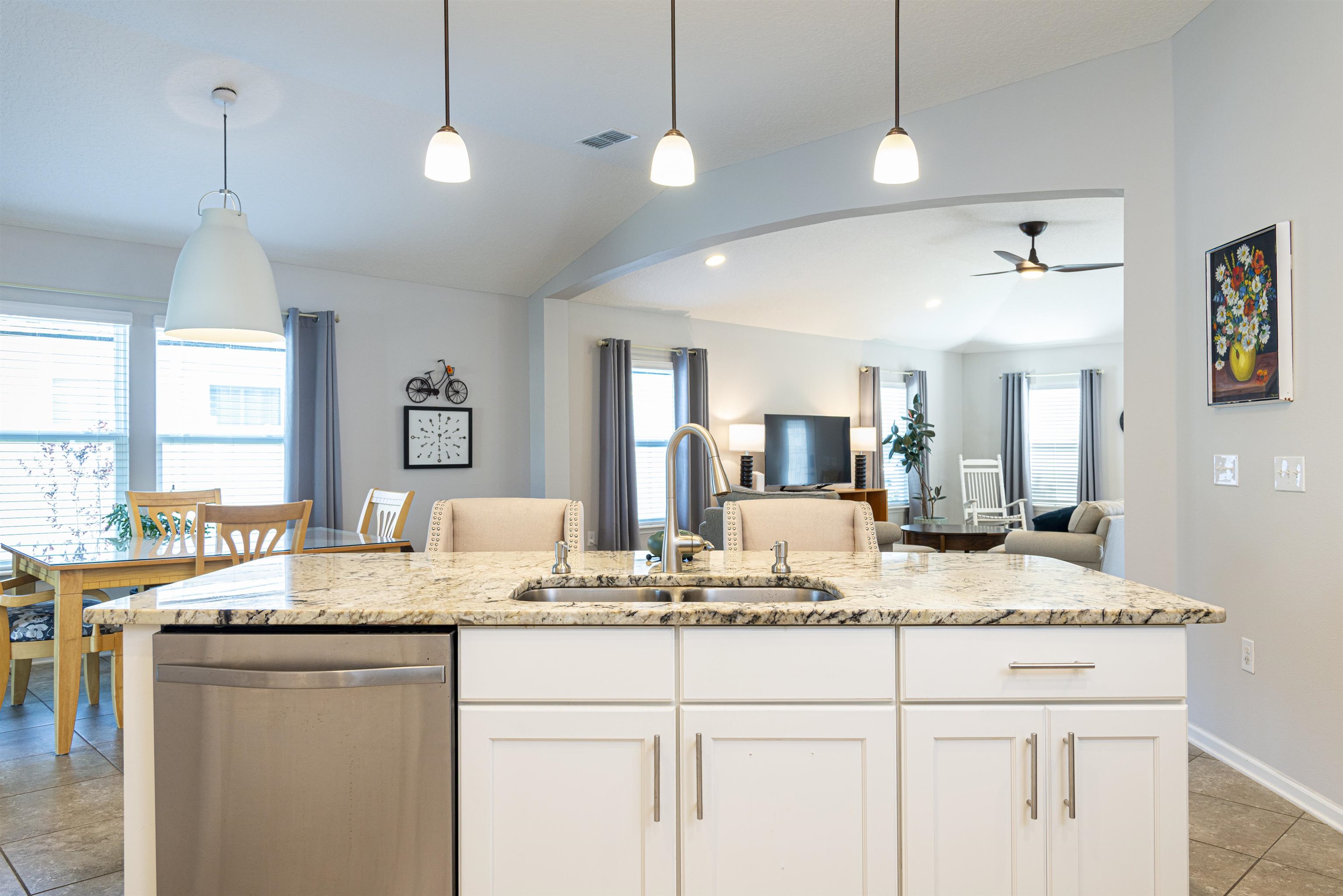 Image 7 of 34 For 85 Amia Drive