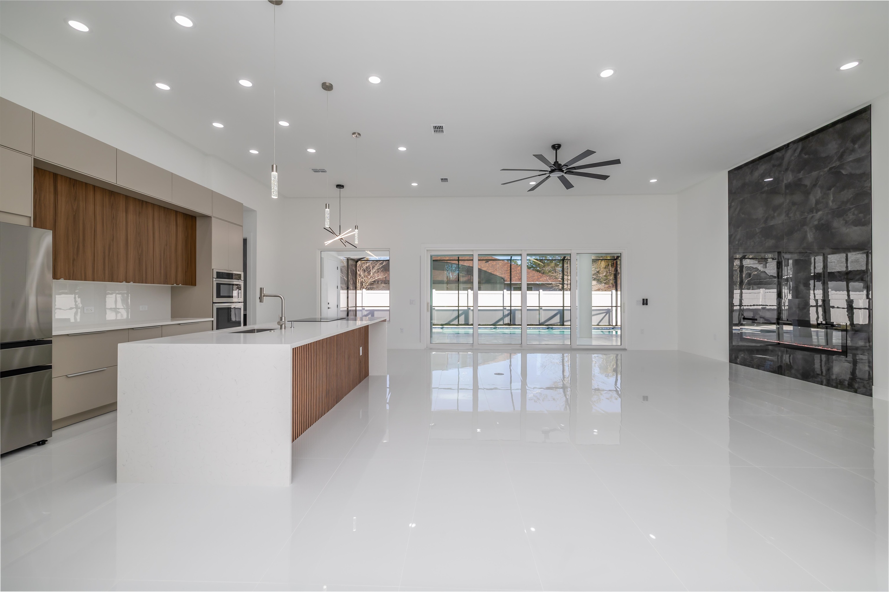 Image 13 of 42 For 13 Edith Ln  