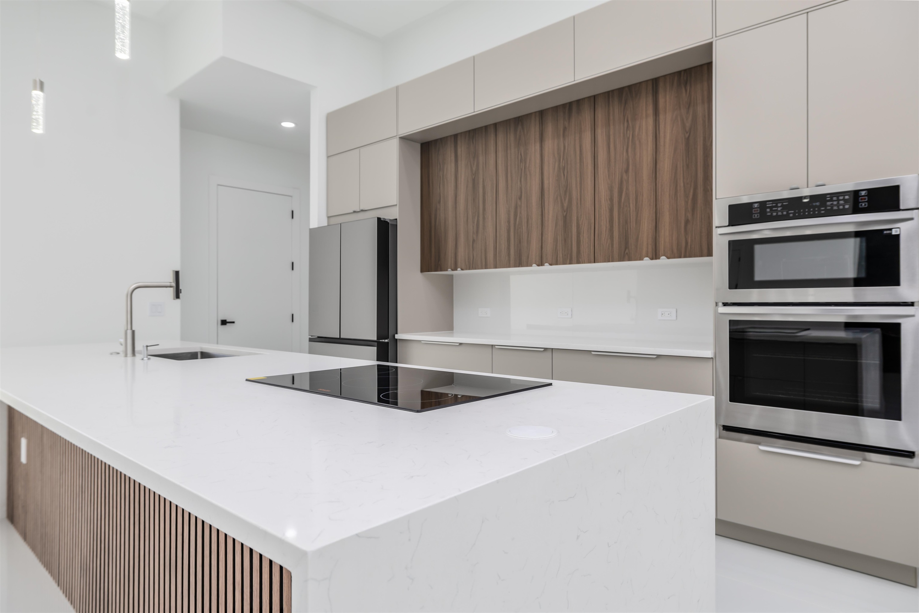 Image 16 of 42 For 13 Edith Ln  