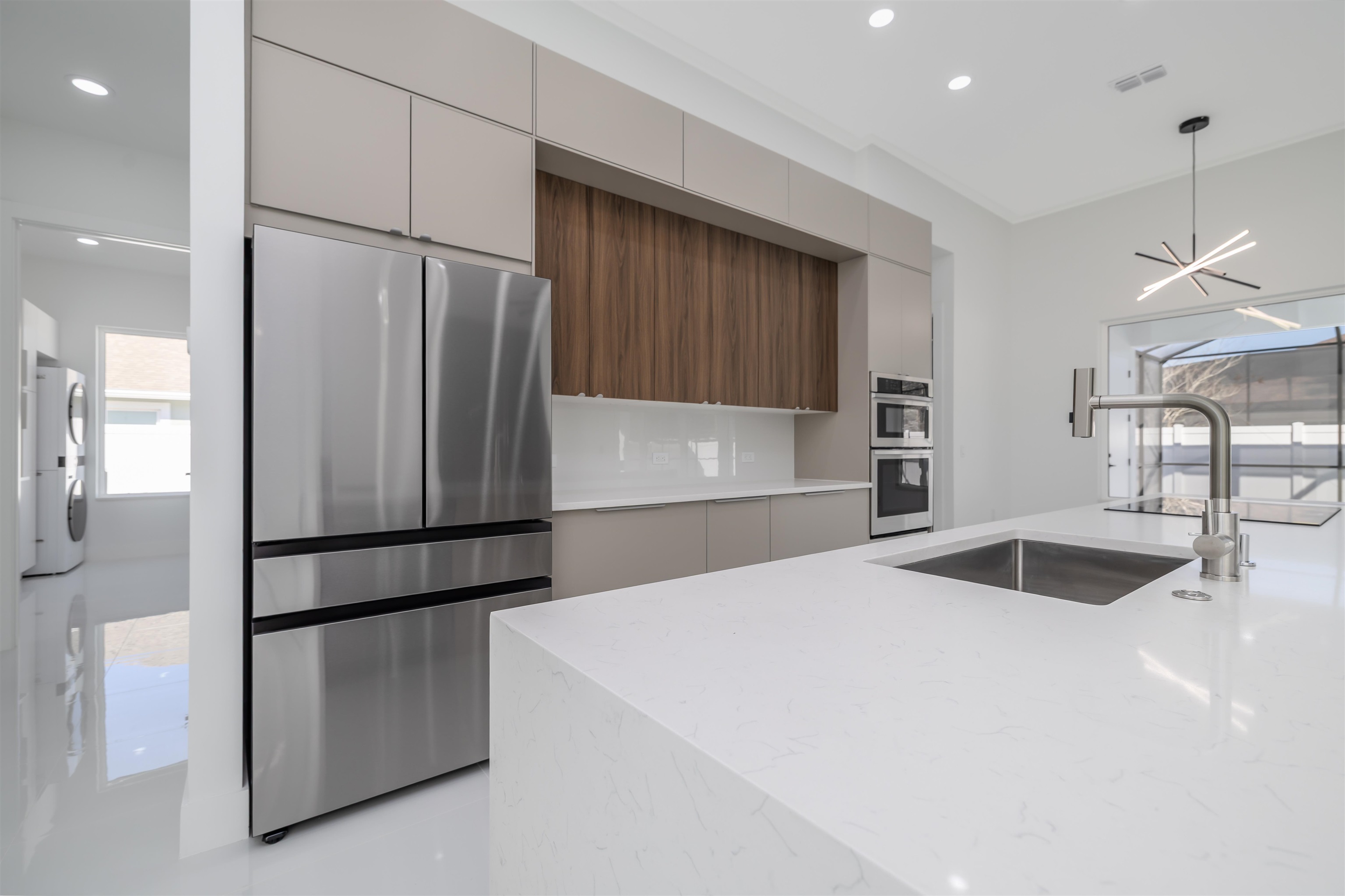 Image 20 of 42 For 13 Edith Ln  