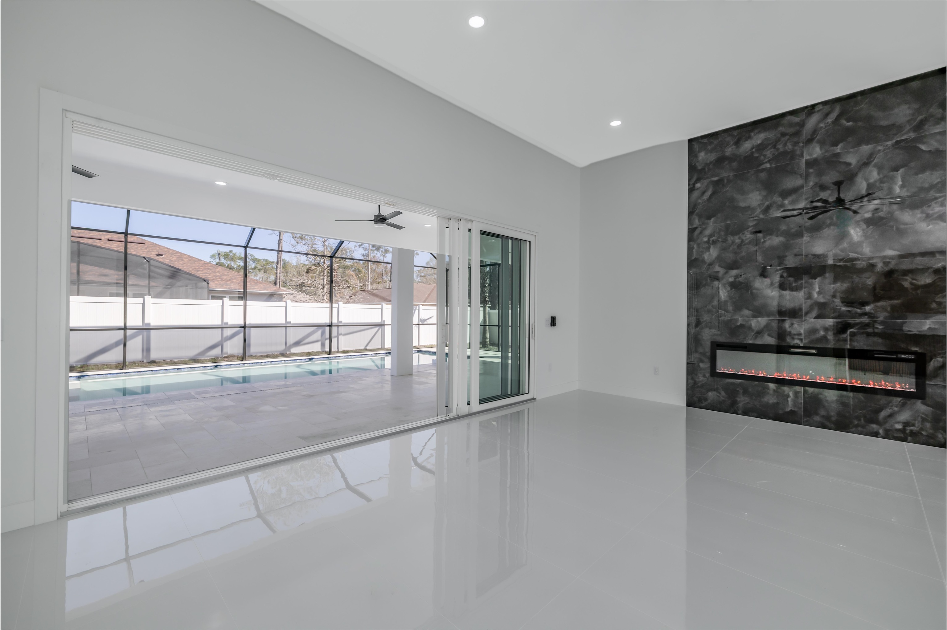 Image 25 of 42 For 13 Edith Ln  