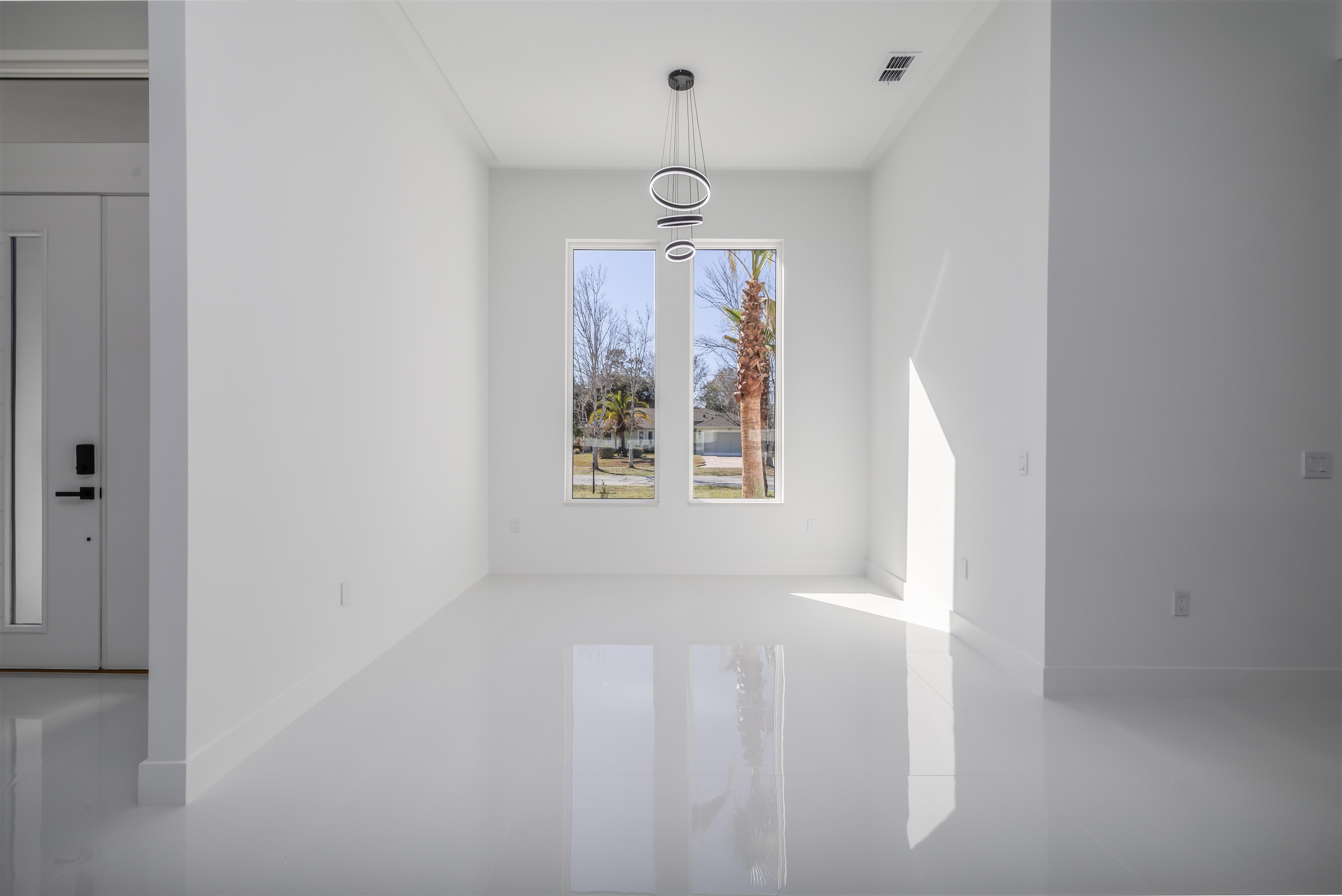 Image 9 of 42 For 13 Edith Ln  