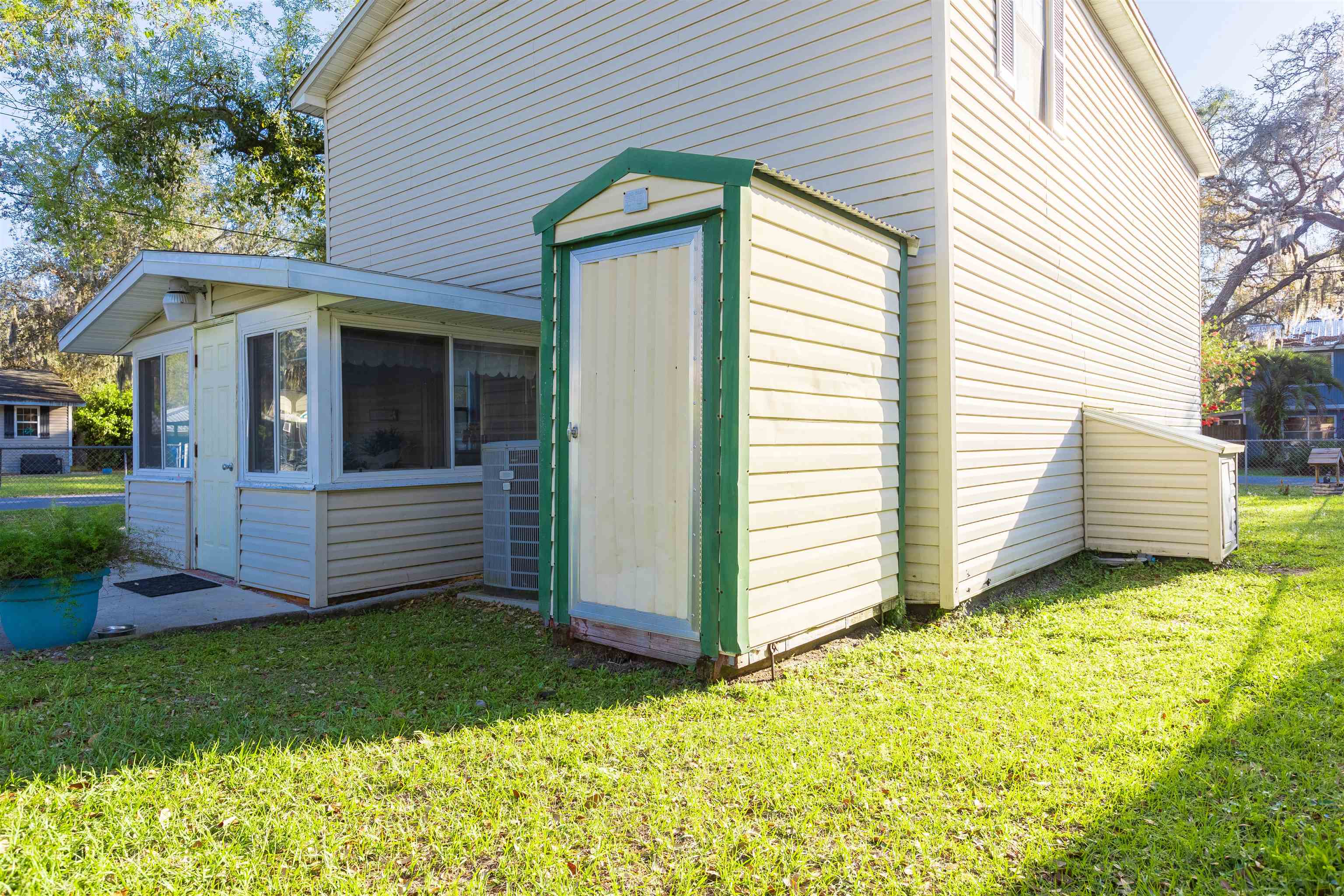 Image 13 of 35 For 4240 New Hampshire Road