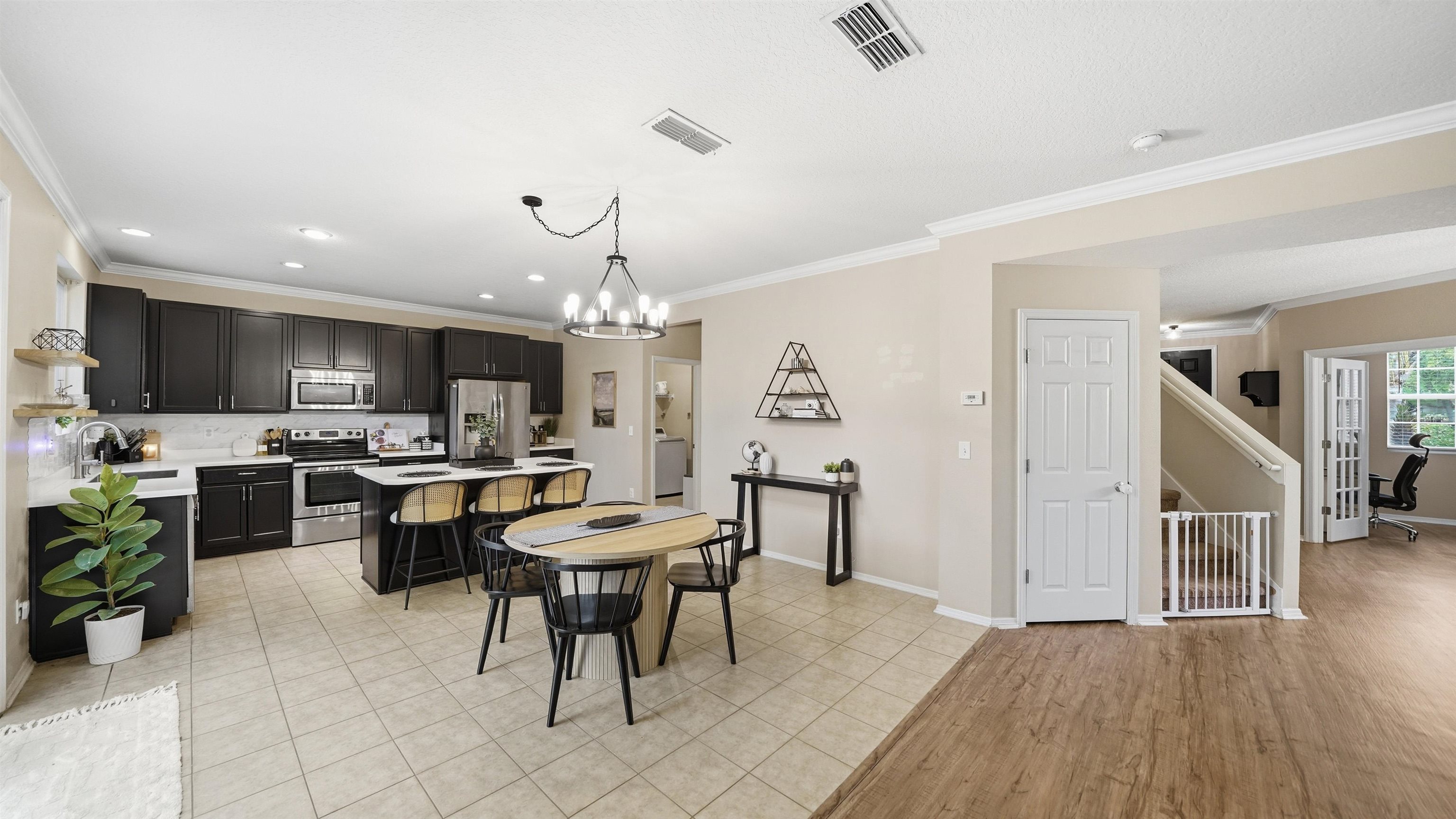 Image 16 of 55 For 448 Bostwick Cir