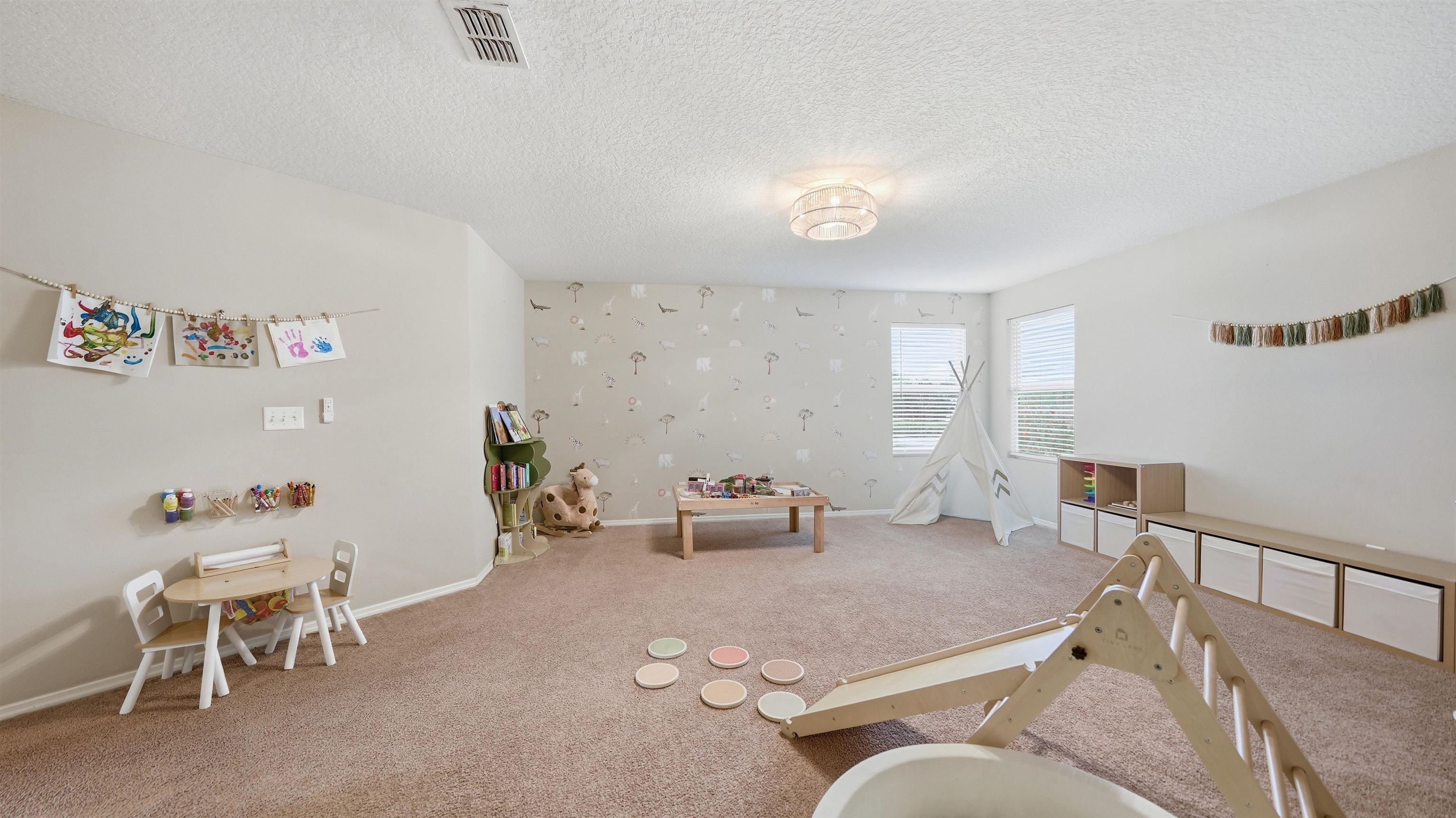 Image 26 of 55 For 448 Bostwick Cir