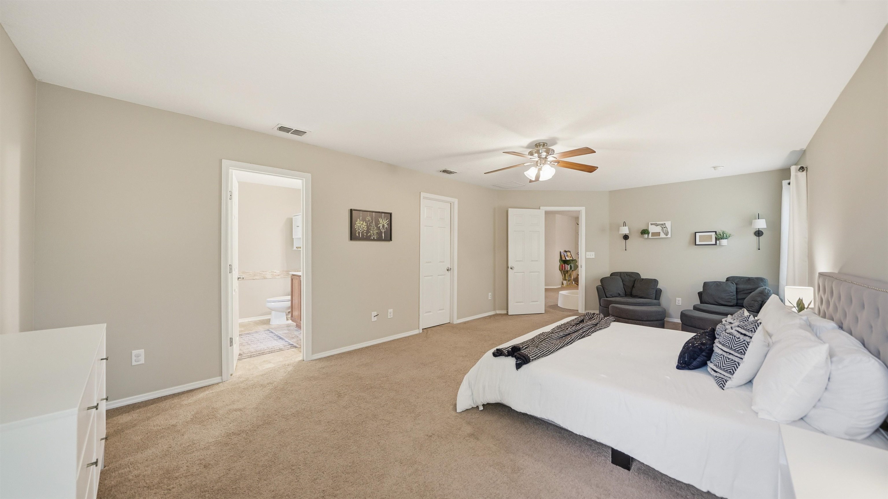 Image 31 of 55 For 448 Bostwick Cir