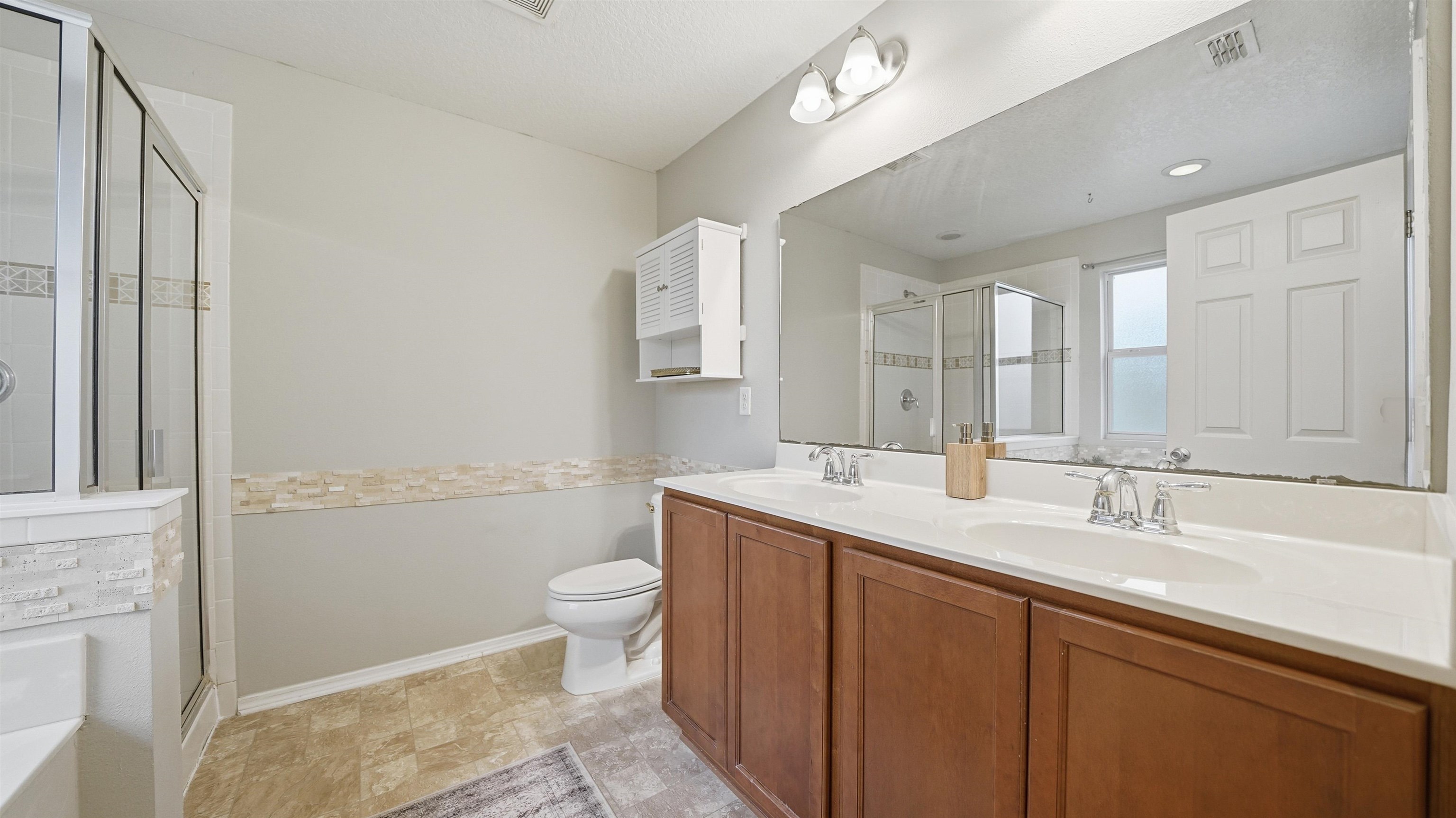 Image 32 of 55 For 448 Bostwick Cir