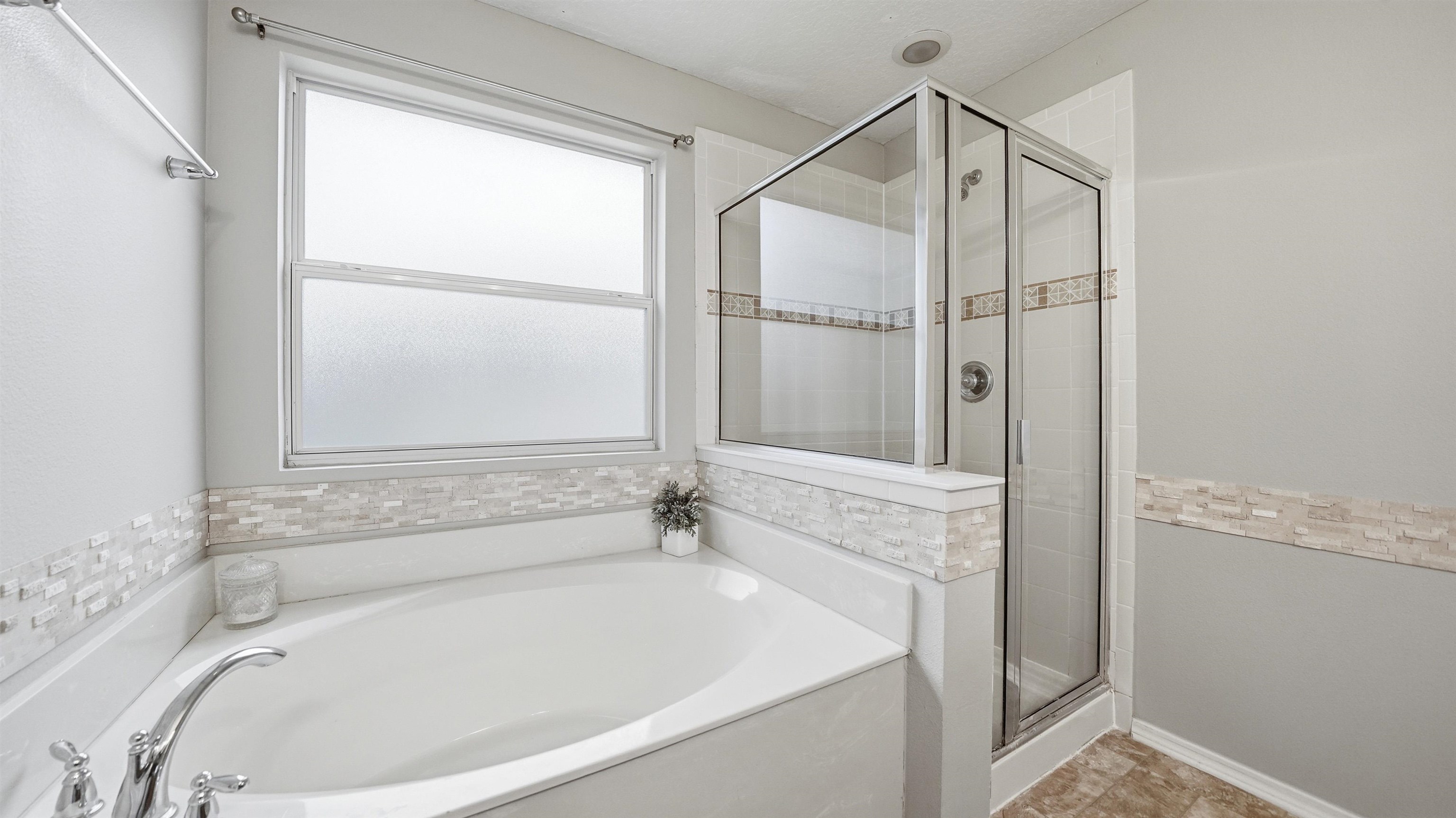 Image 33 of 55 For 448 Bostwick Cir