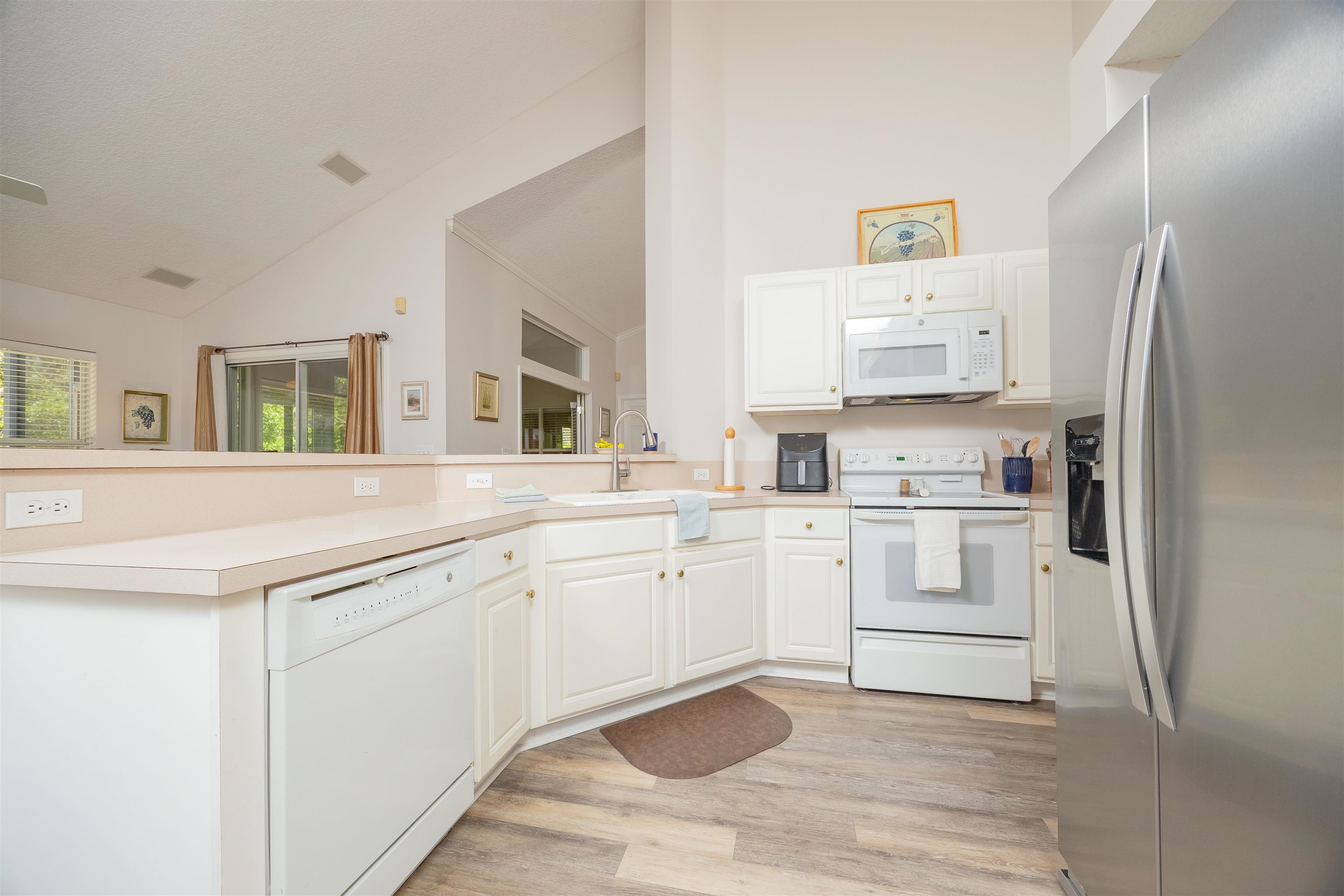 Image 17 of 47 For 841 Sawyer Run Lane