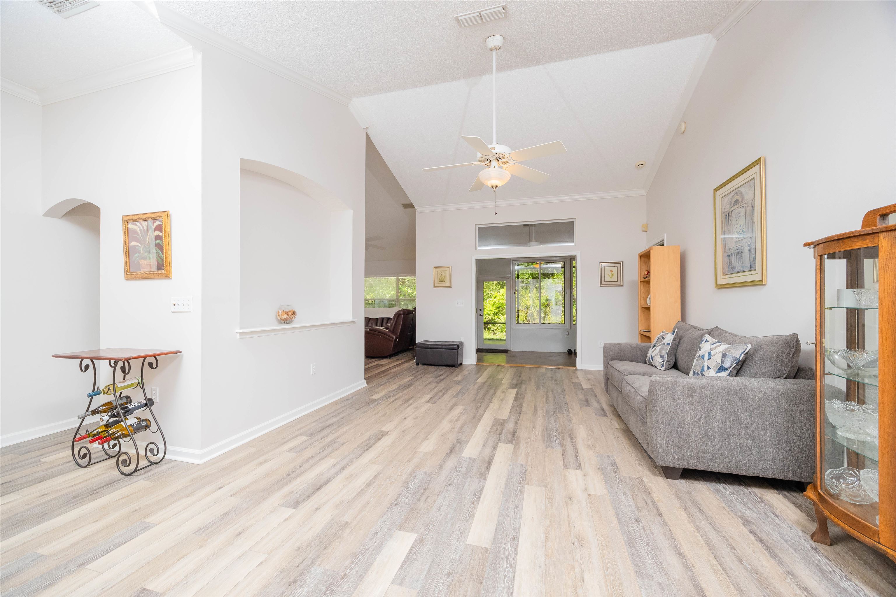 Image 8 of 47 For 841 Sawyer Run Lane