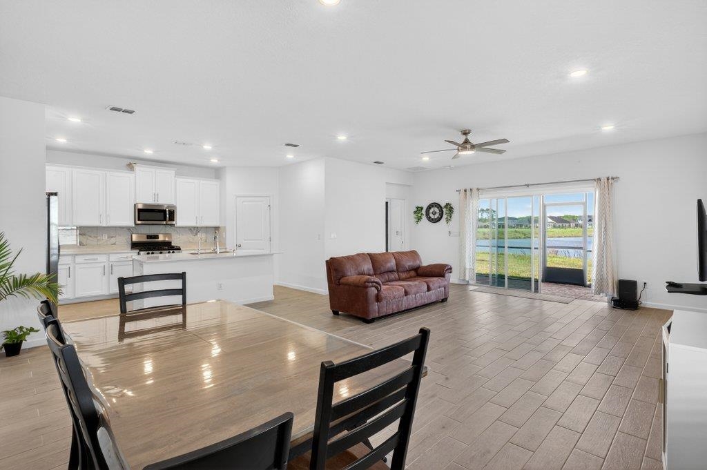 Image 10 of 43 For 210 White Rabbit Run