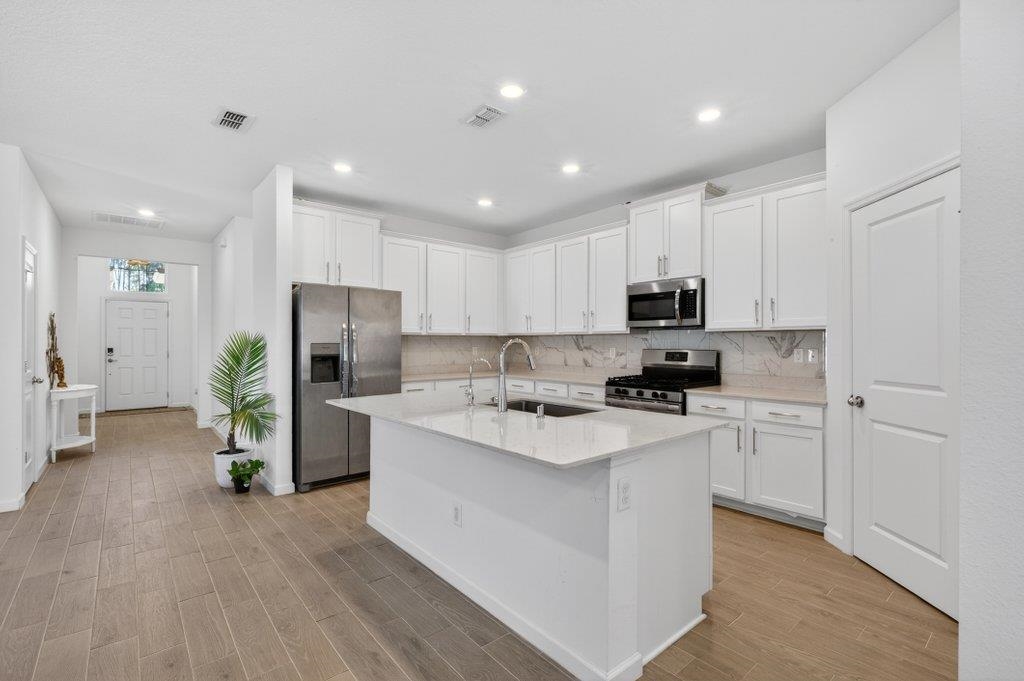 Image 6 of 43 For 210 White Rabbit Run