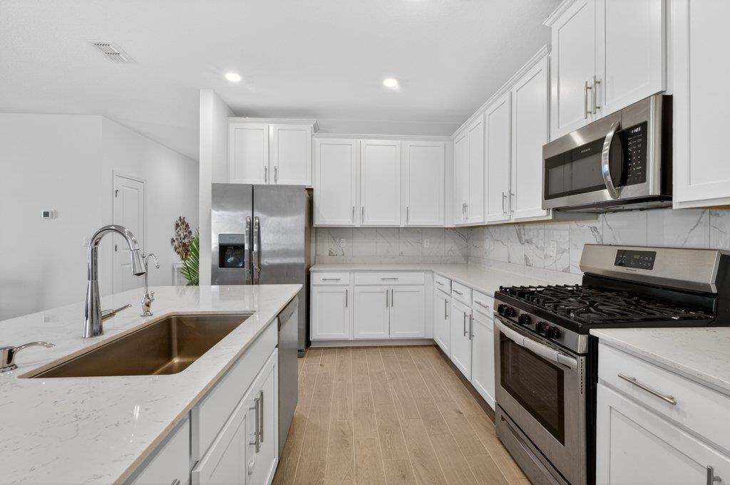 Image 8 of 43 For 210 White Rabbit Run