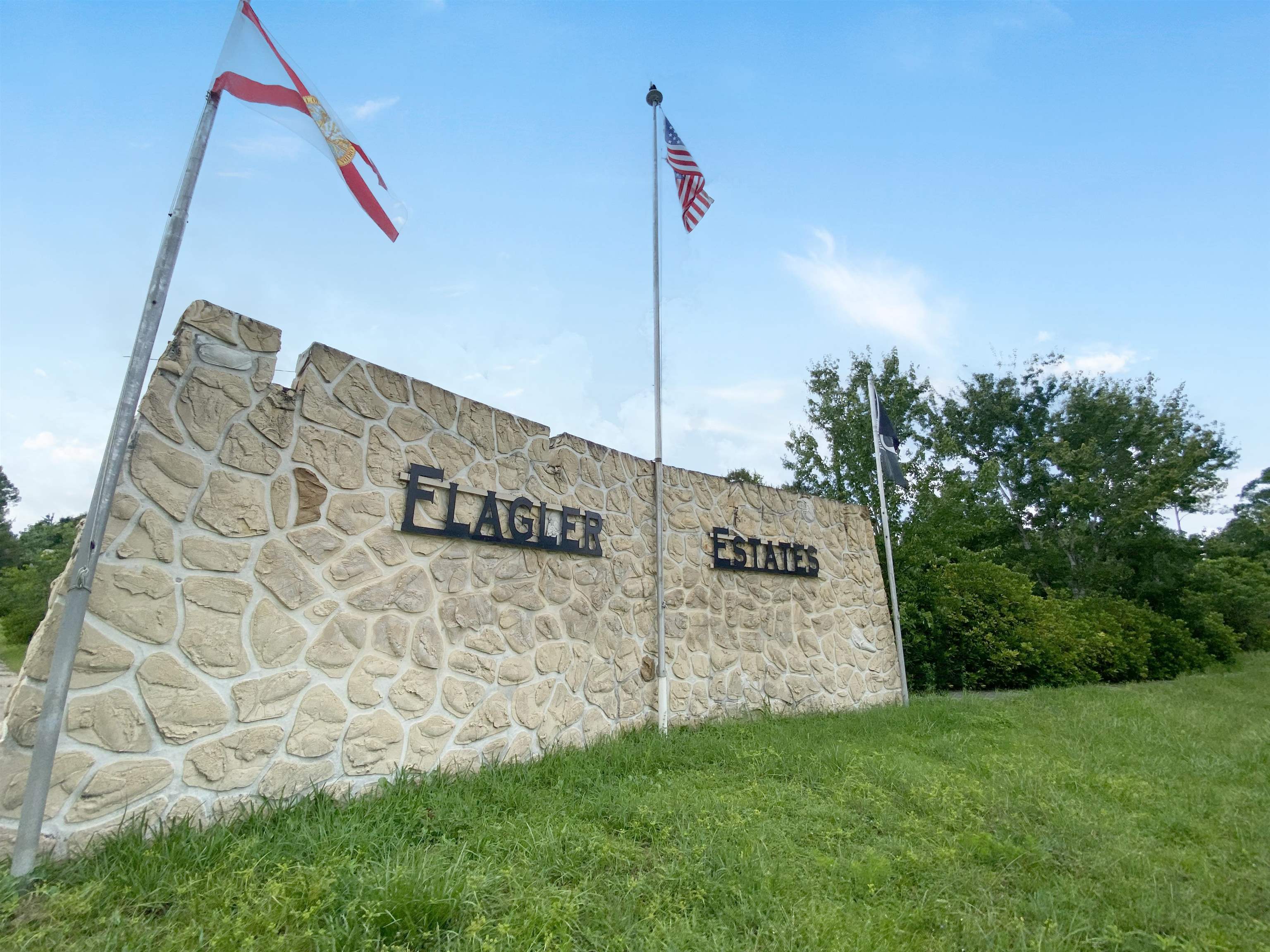 Image 17 of 25 For 10065 Hennessey Ave