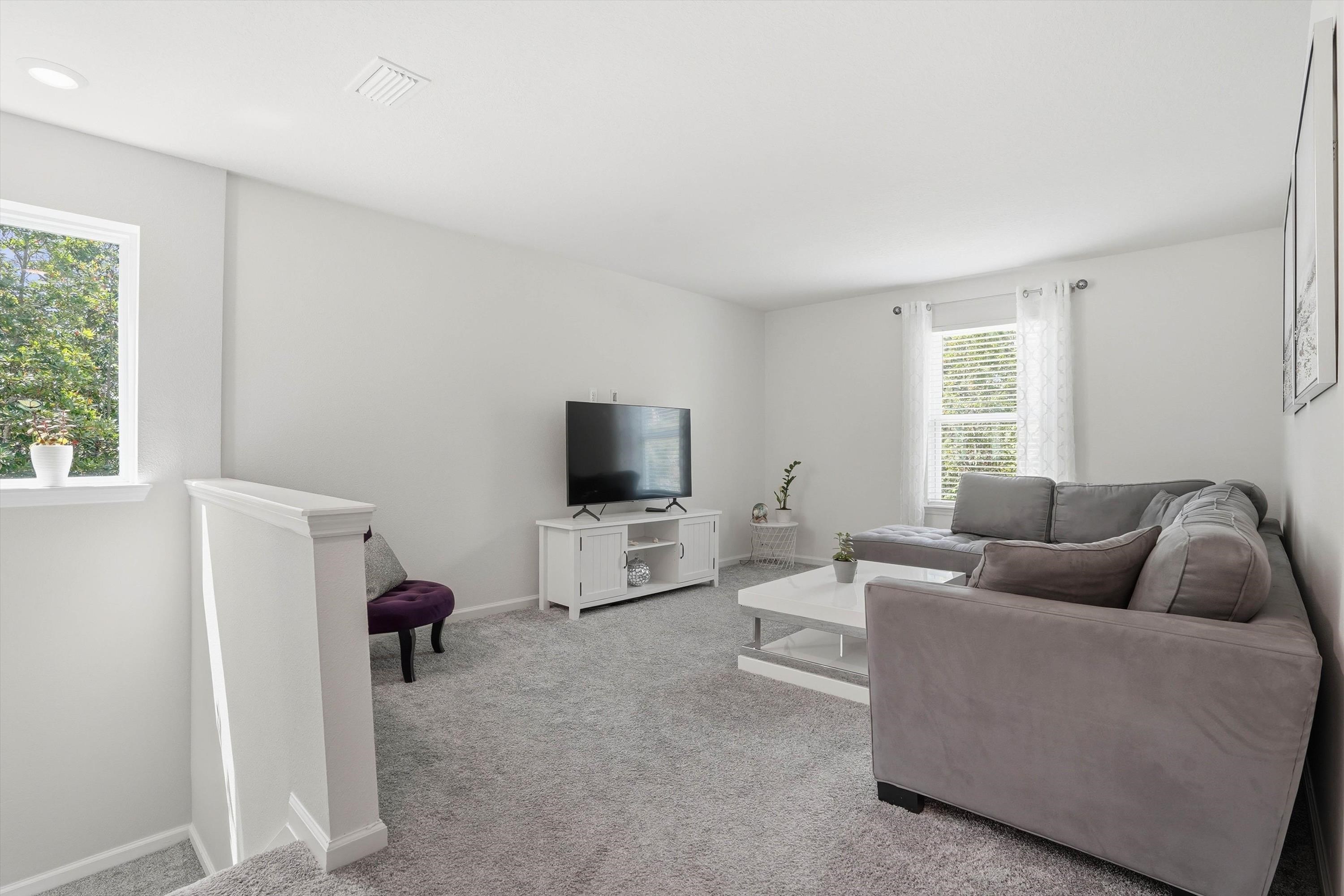 Image 17 of 46 For 13776 Brookwater Dr