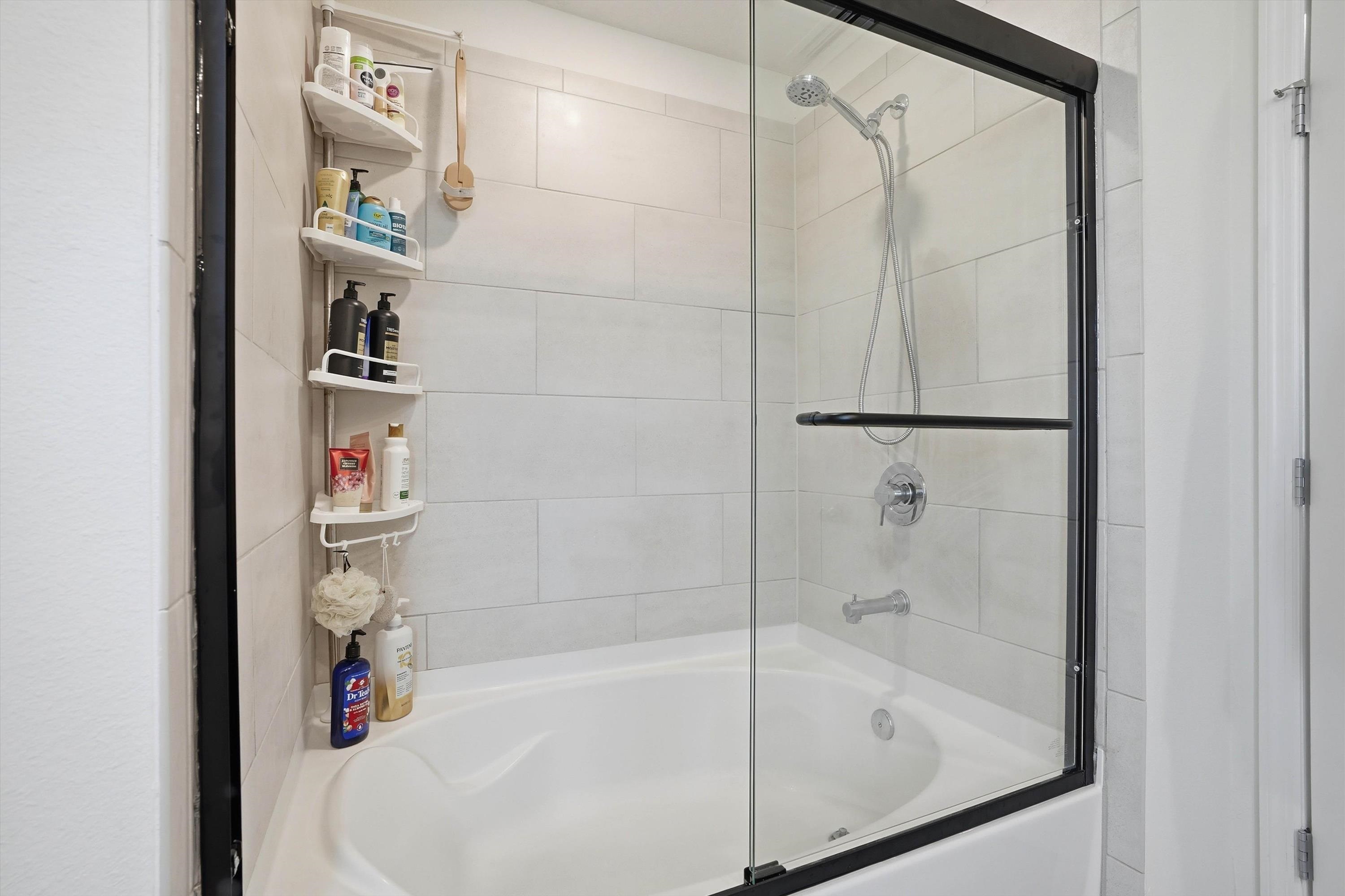 Image 22 of 46 For 13776 Brookwater Dr