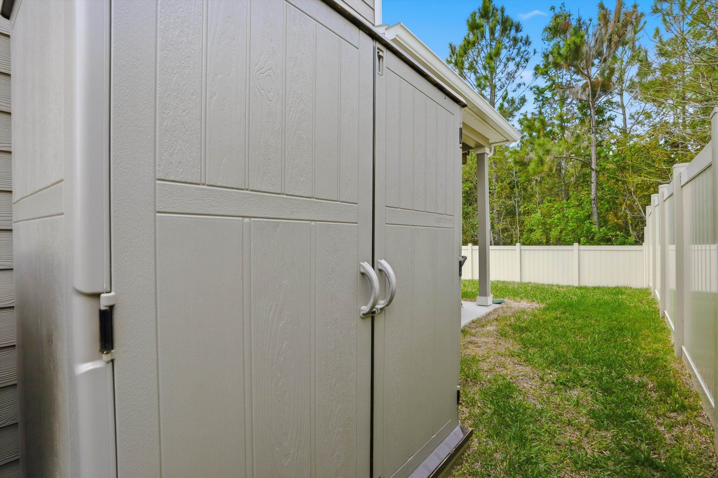 Image 30 of 46 For 13776 Brookwater Dr