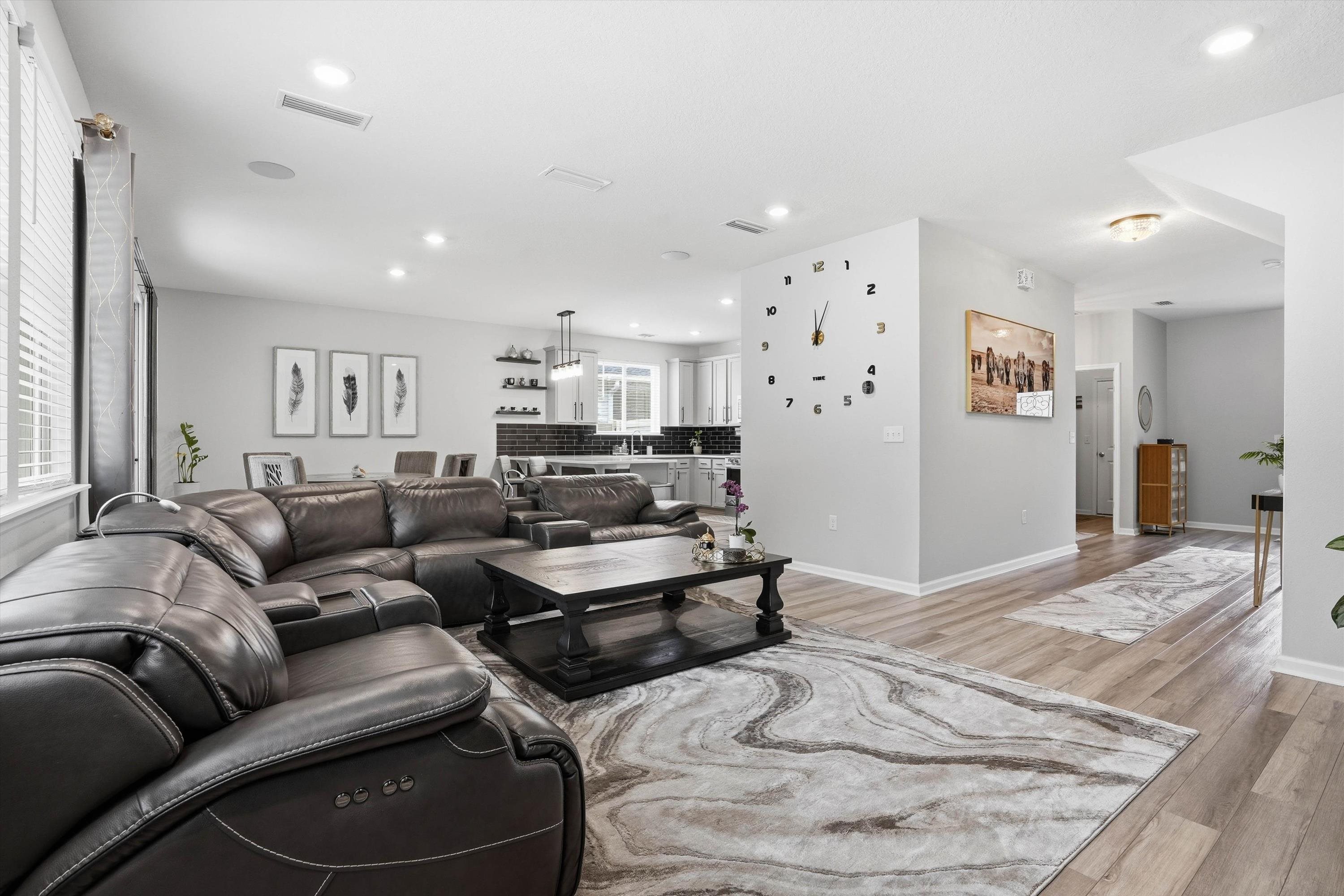 Image 7 of 46 For 13776 Brookwater Dr