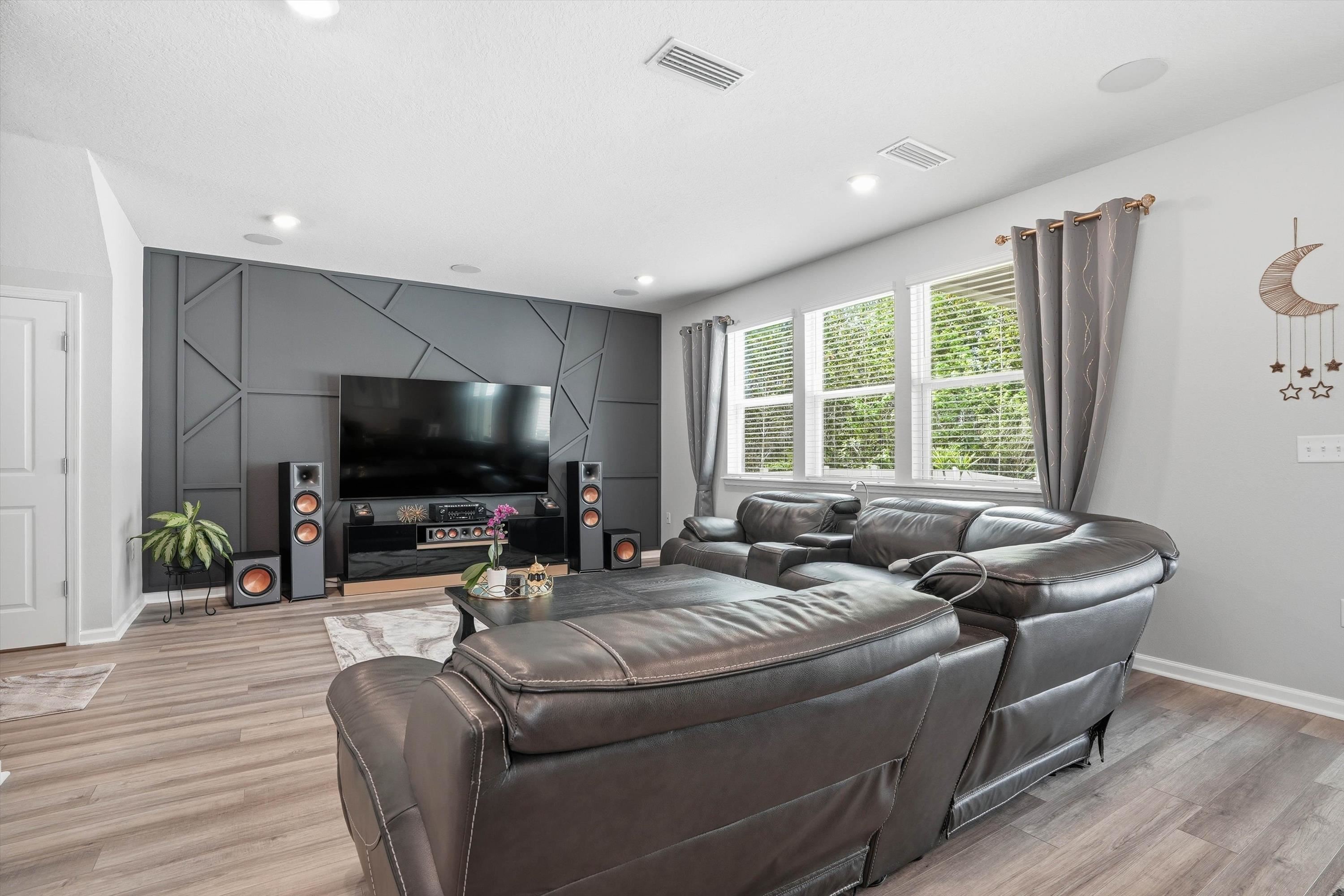 Image 8 of 46 For 13776 Brookwater Dr