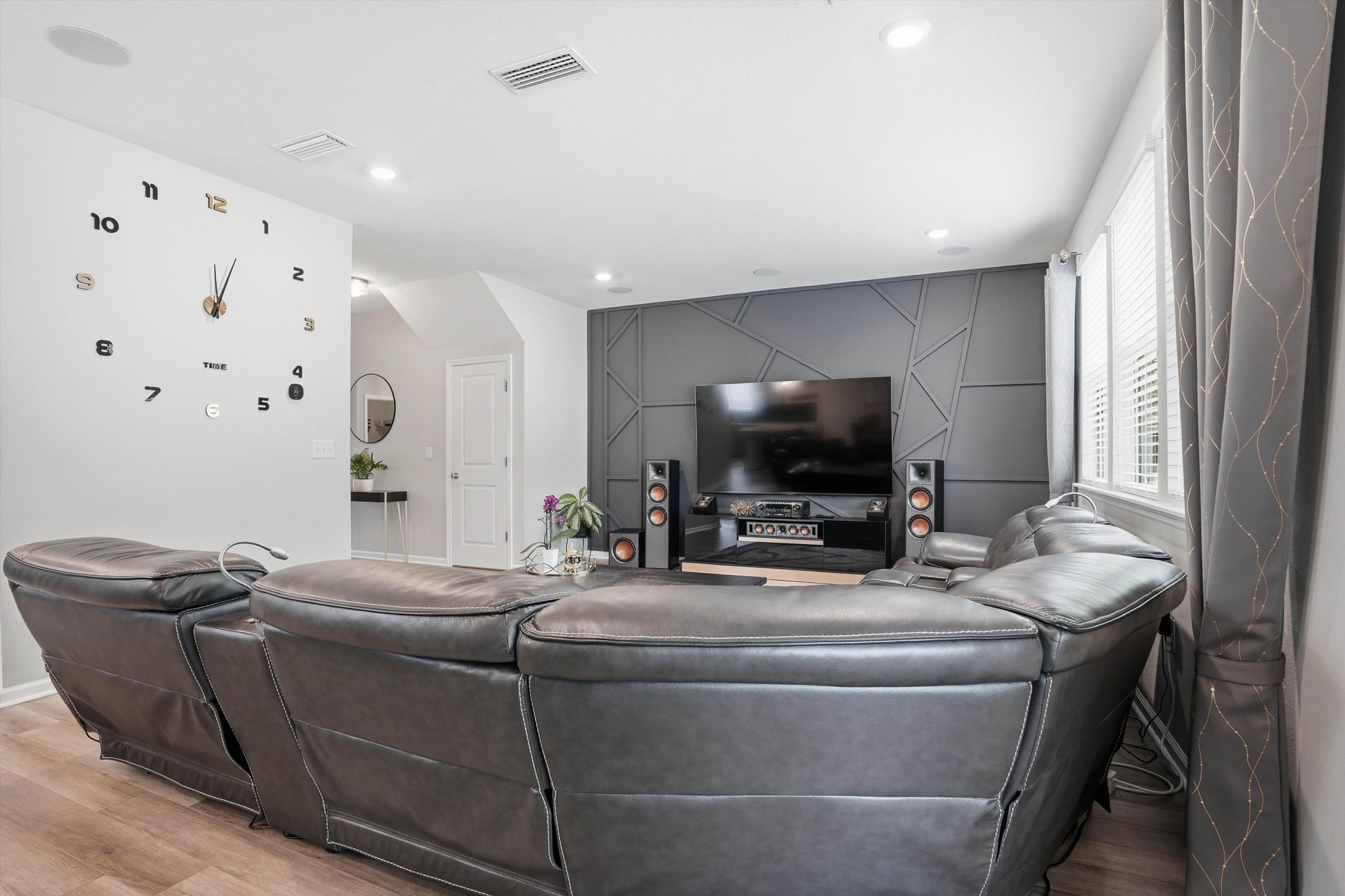 Image 9 of 46 For 13776 Brookwater Dr