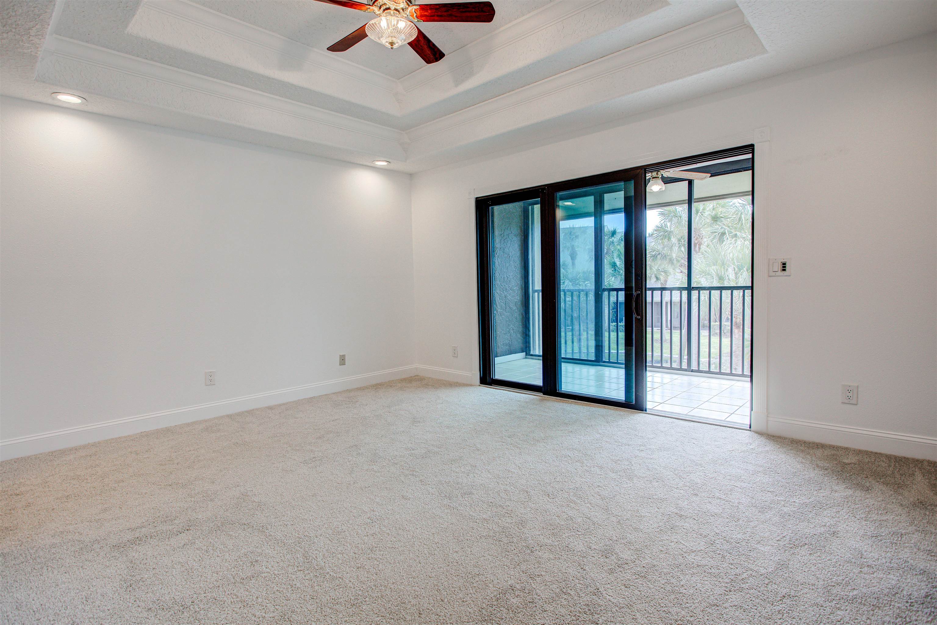 Image 38 of 54 For 94 Village Del Prado Cir