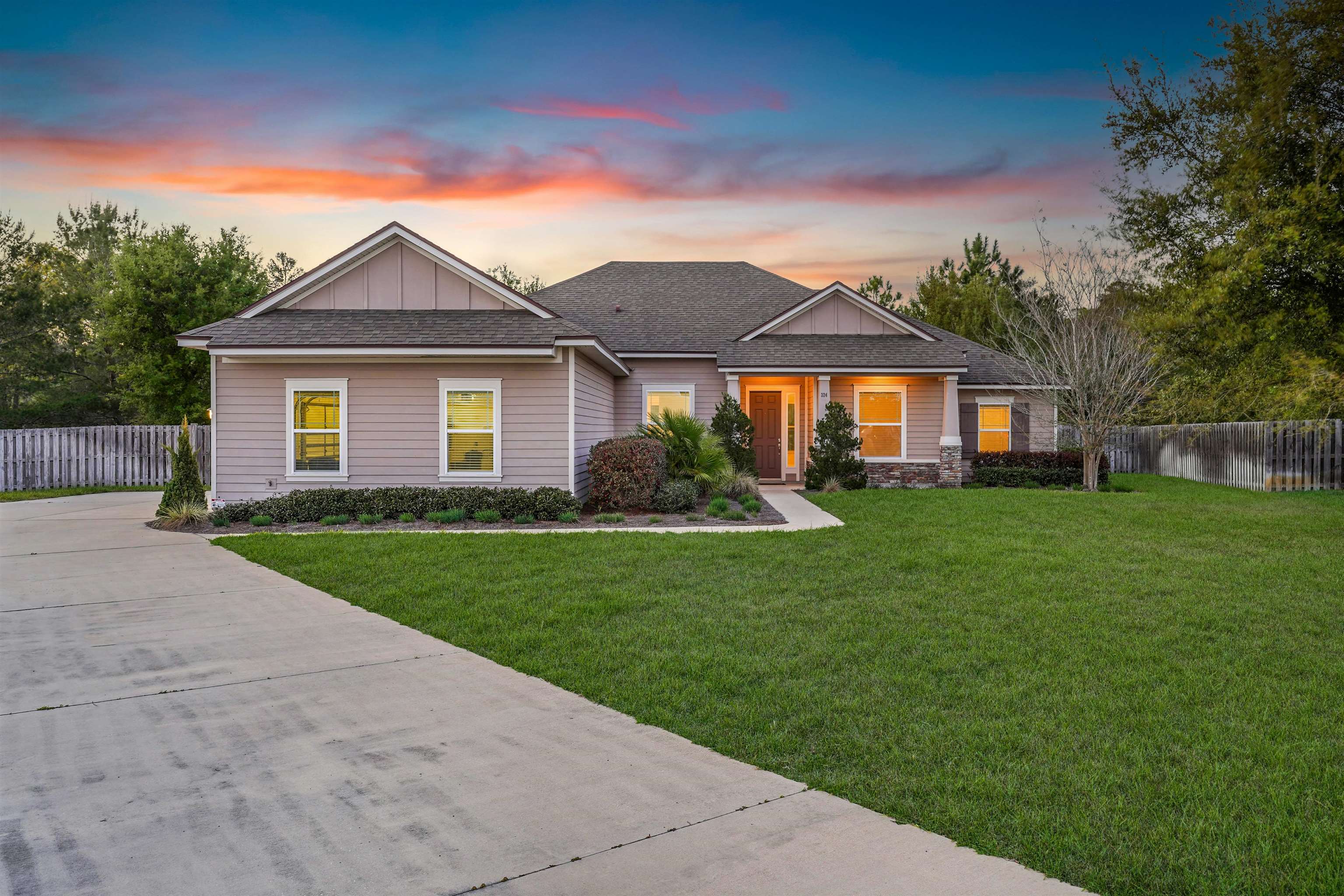 Details for 324 Shadowwood Dr N, St Augustine, FL 32086