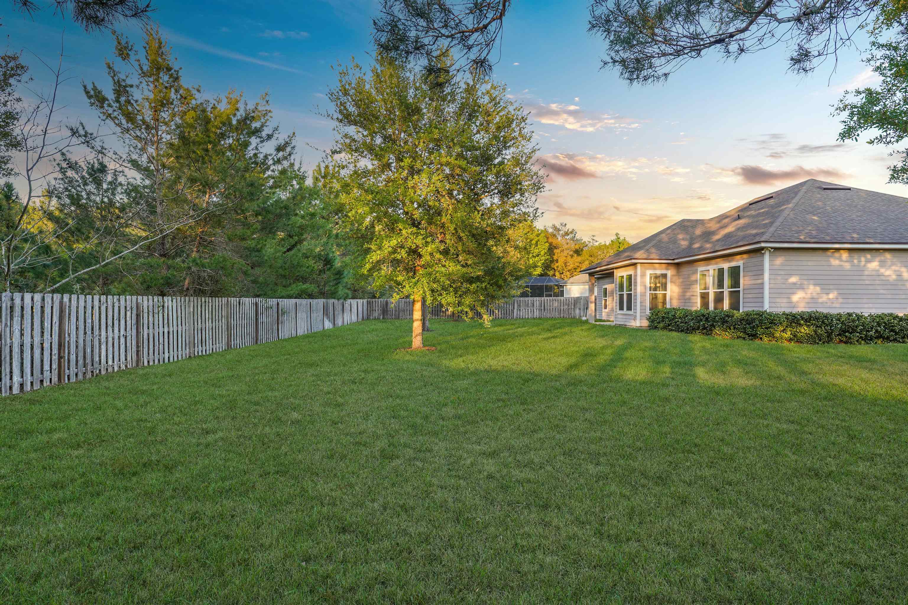 Image 34 of 38 For 324 Shadowwood Dr N