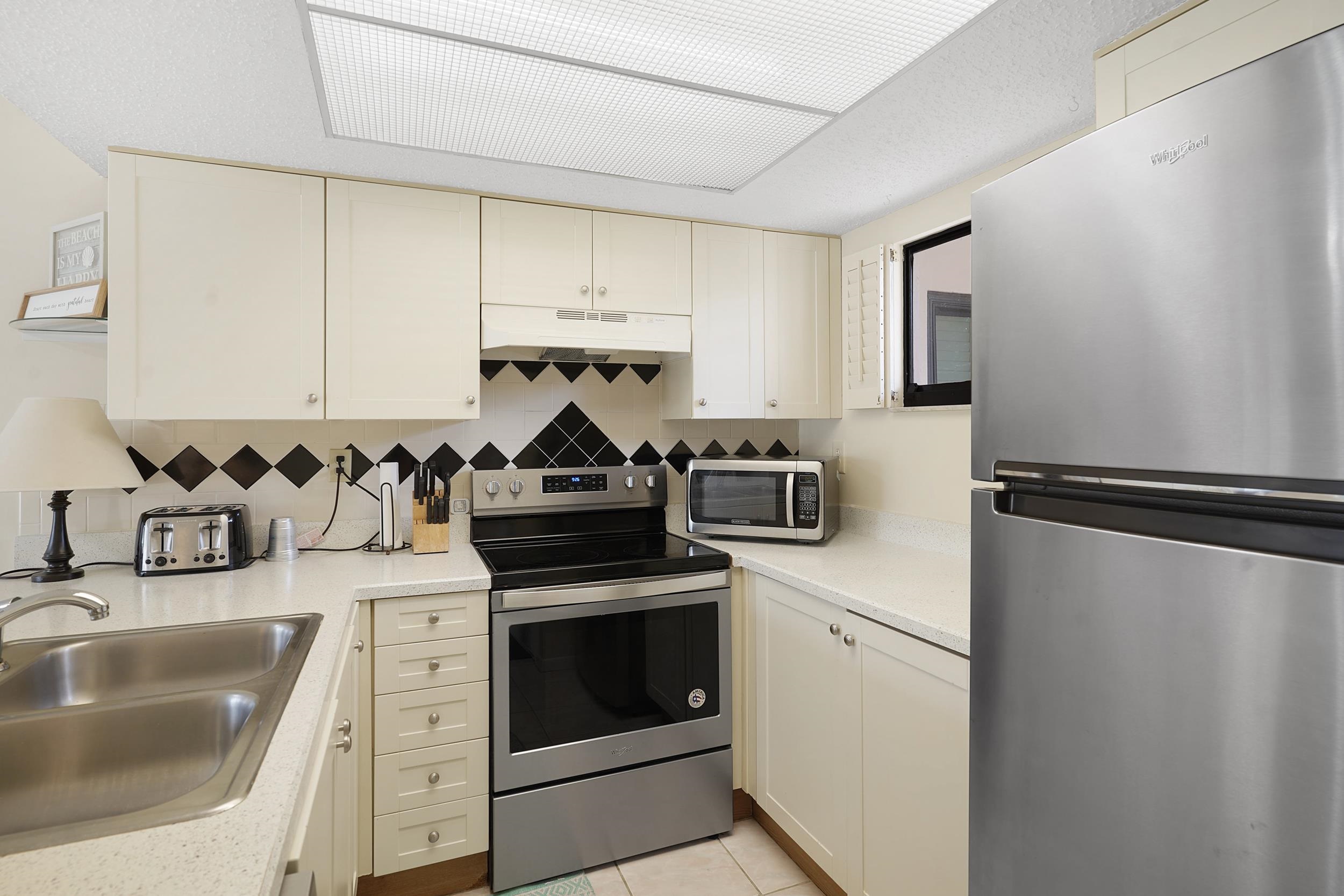 Image 6 of 23 For 4250 A1a S C12  C12