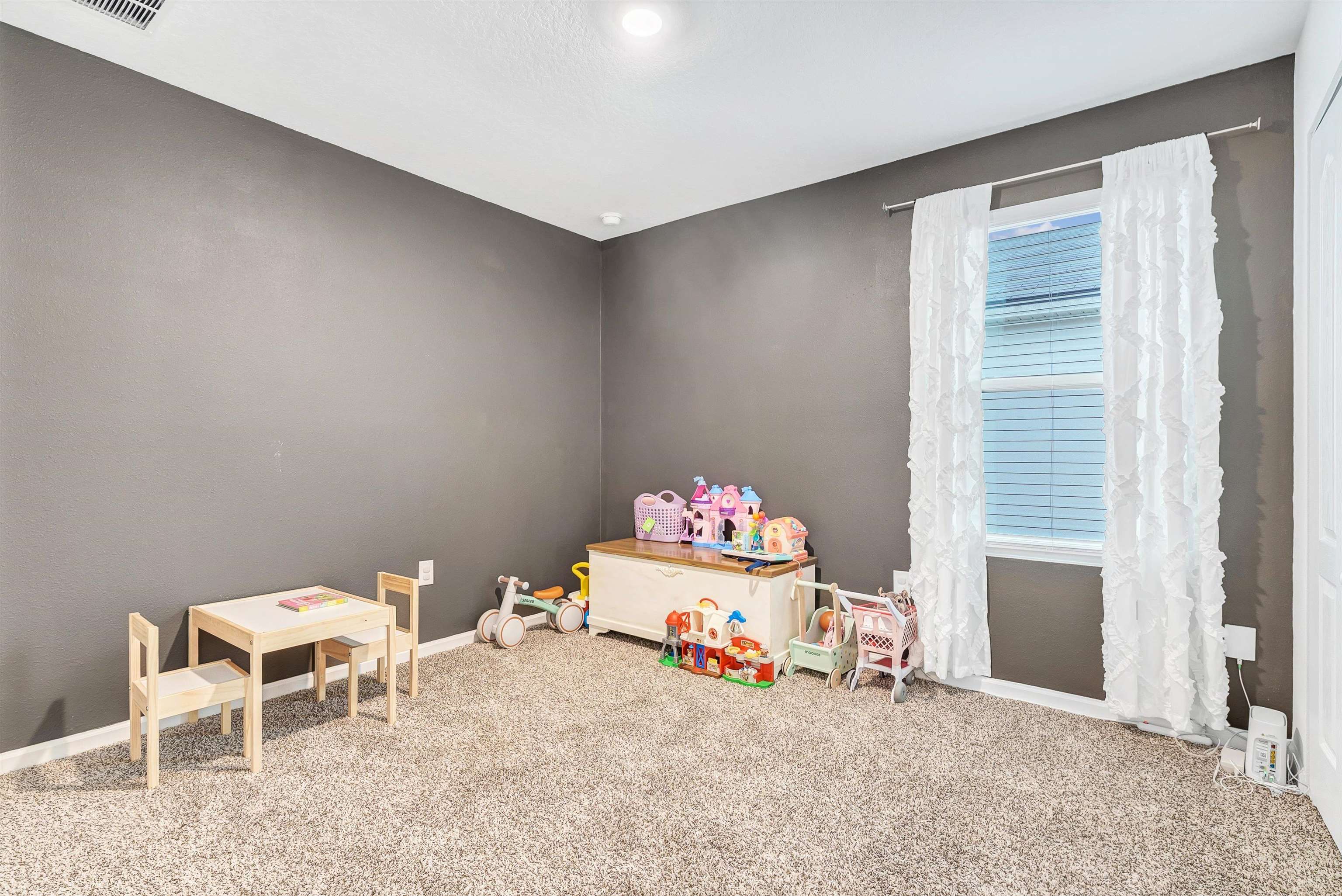 Image 24 of 63 For 210 Tordera Ln