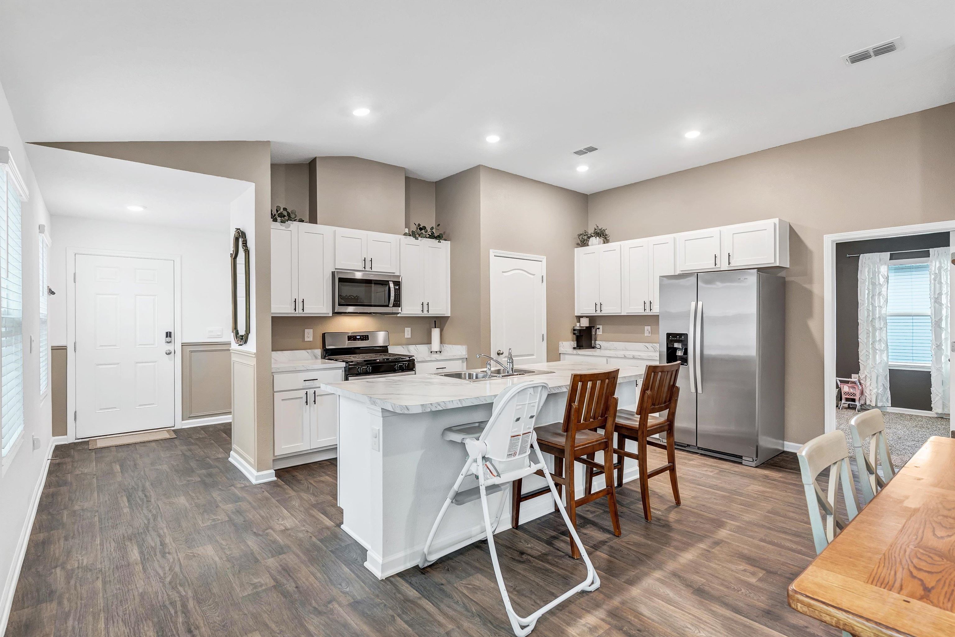 Image 5 of 63 For 210 Tordera Ln