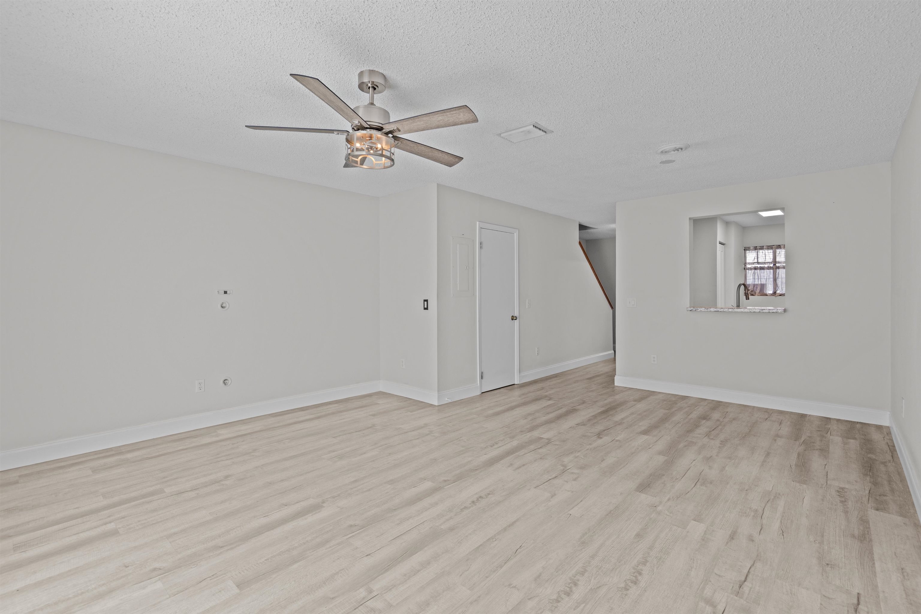 Image 12 of 33 For 9 Moultrie Creek Cir  9