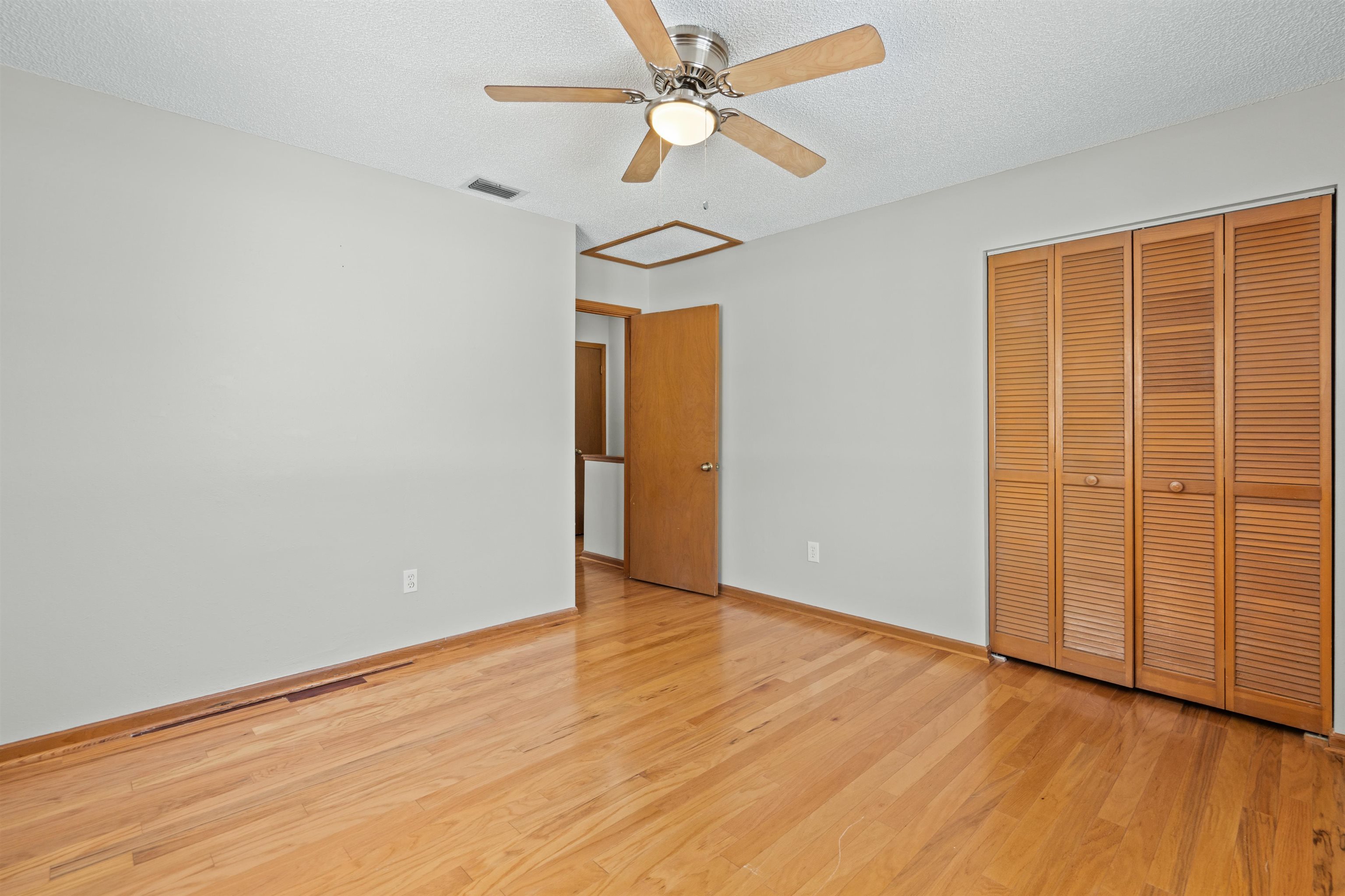 Image 19 of 33 For 9 Moultrie Creek Cir  9