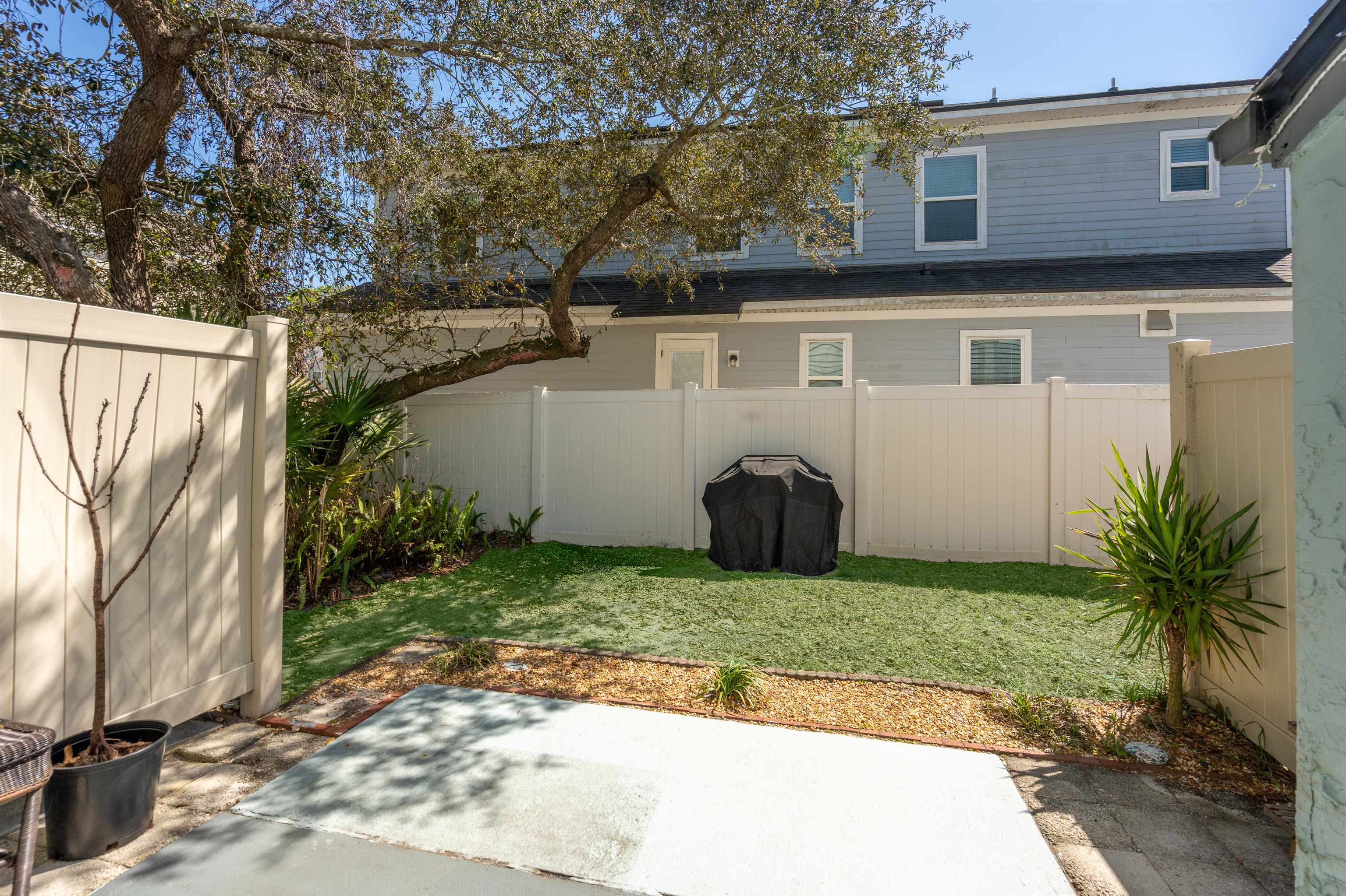 Image 27 of 33 For 9 Moultrie Creek Cir  9