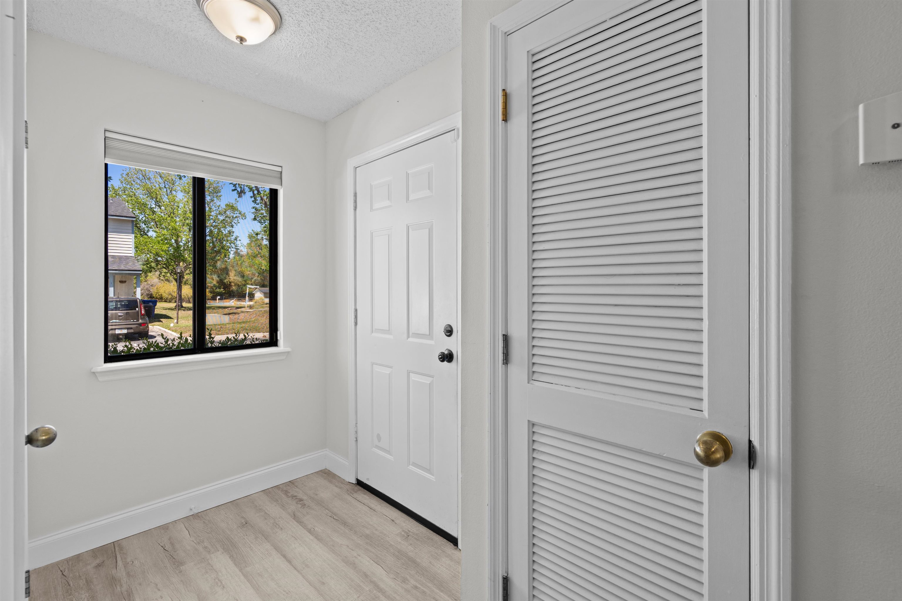 Image 4 of 33 For 9 Moultrie Creek Cir  9