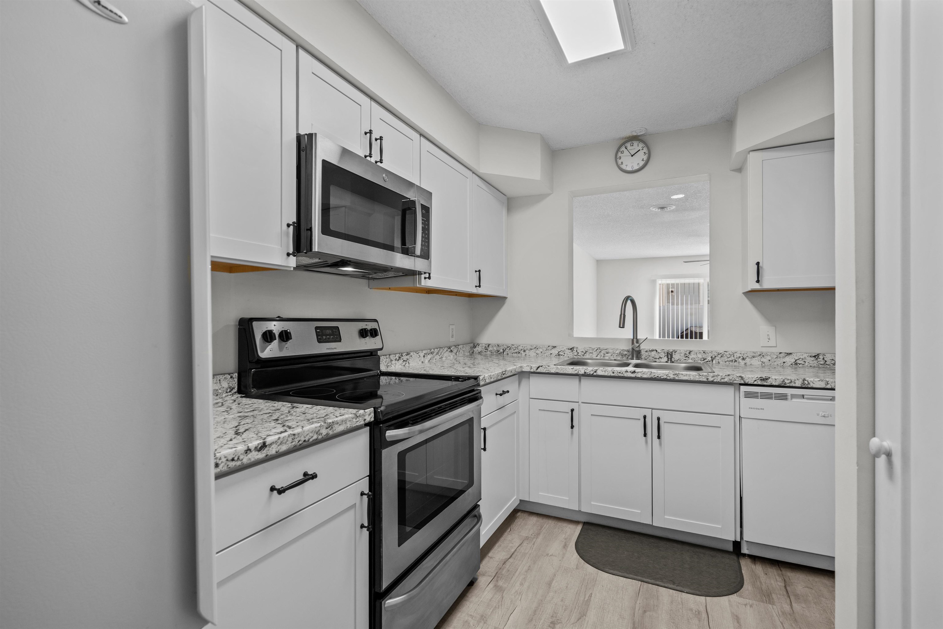 Image 7 of 33 For 9 Moultrie Creek Cir  9