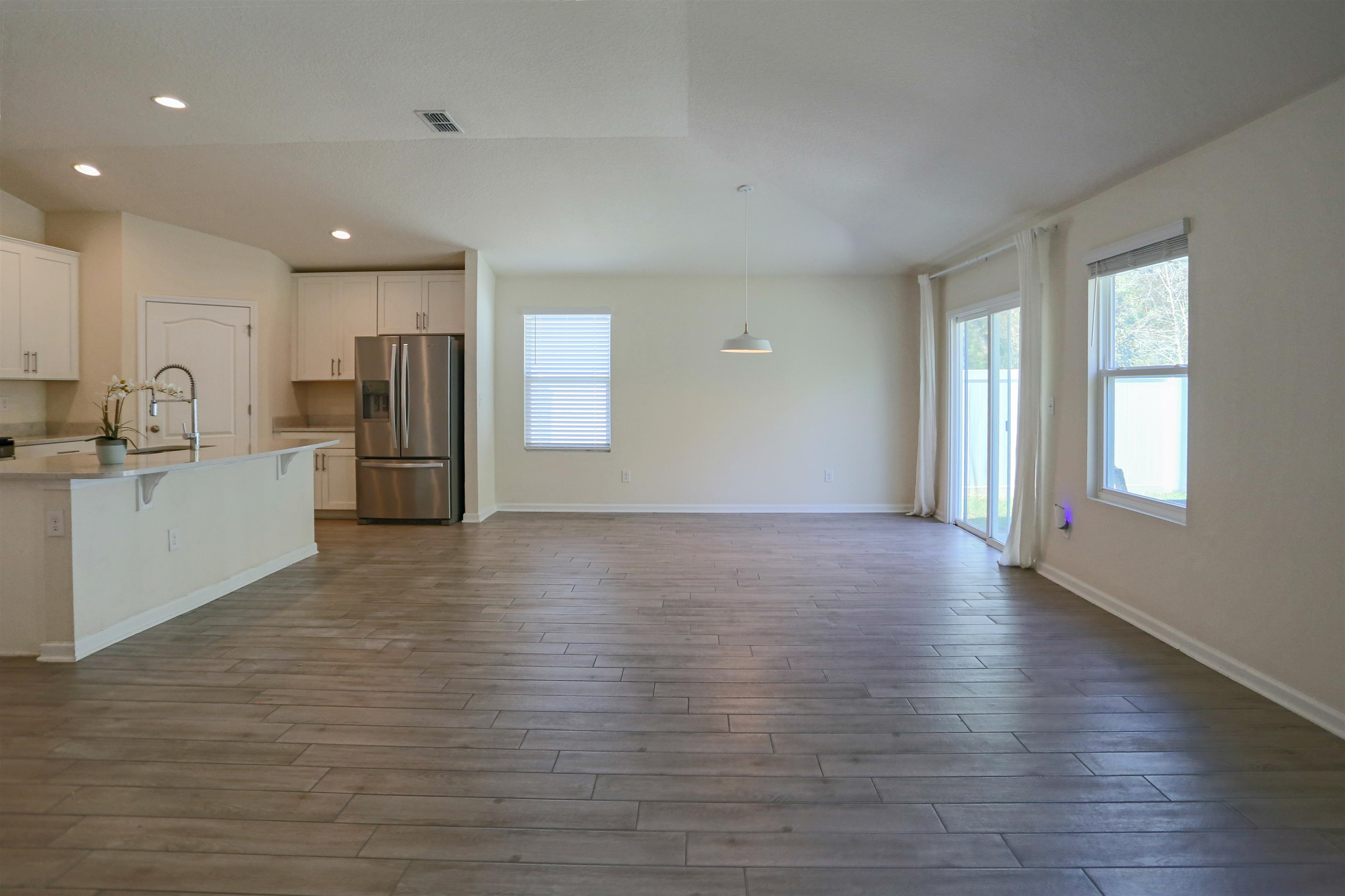 Image 10 of 32 For 323 Chasewood Dr