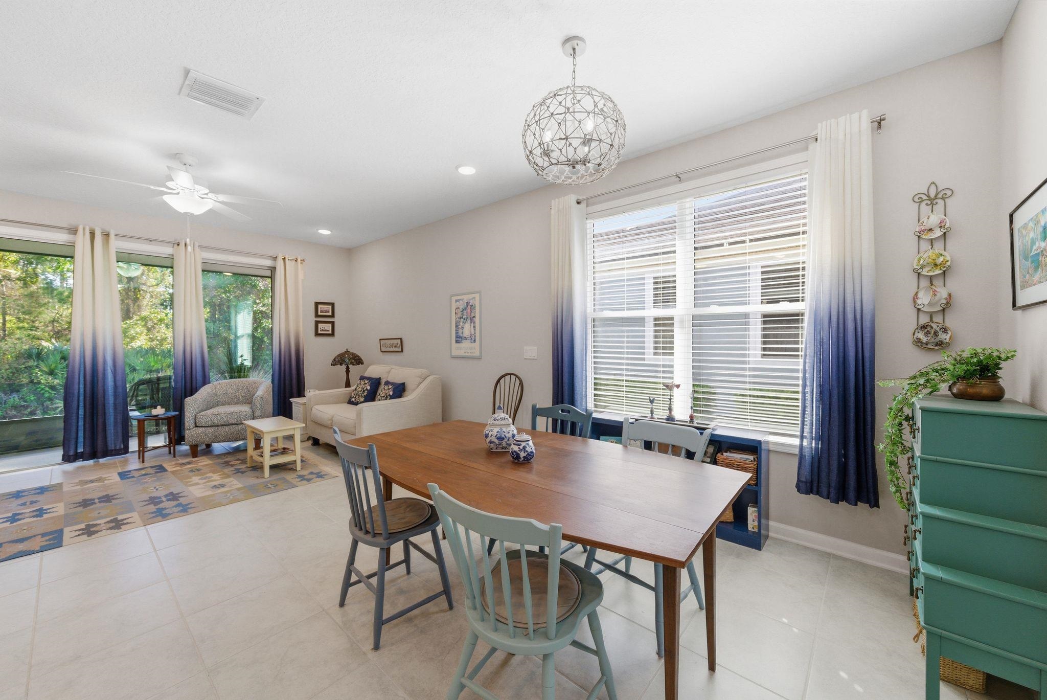 Image 17 of 71 For 192 Modesto Dr