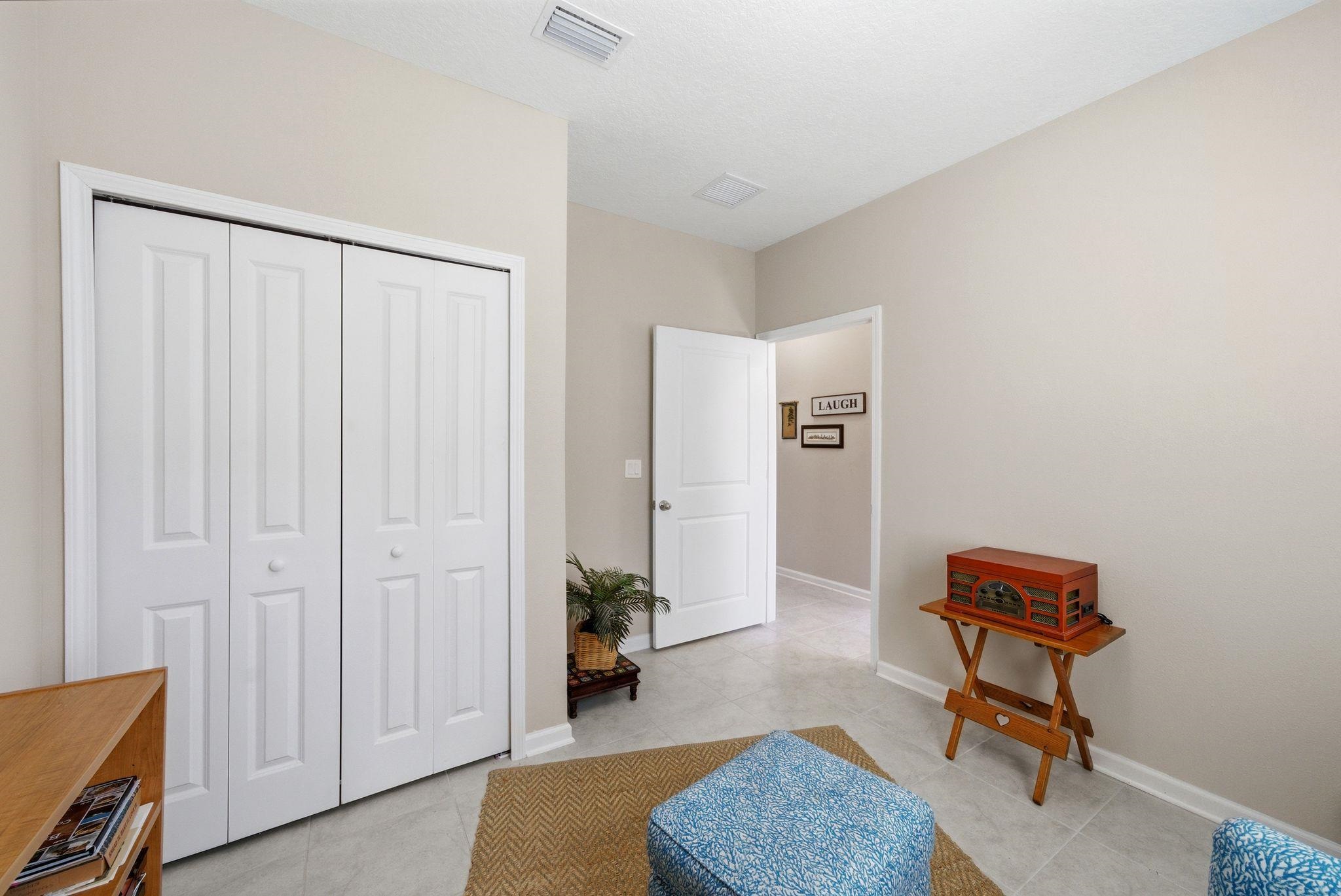 Image 24 of 71 For 192 Modesto Dr